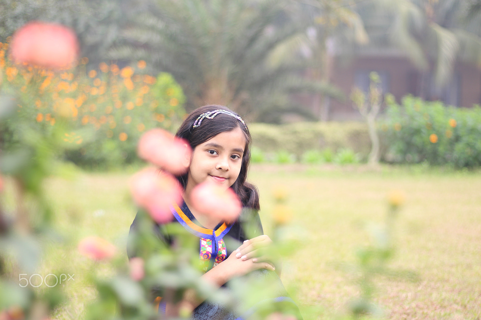 Canon EOS 700D (EOS Rebel T5i / EOS Kiss X7i) sample photo. Floral portrait photography