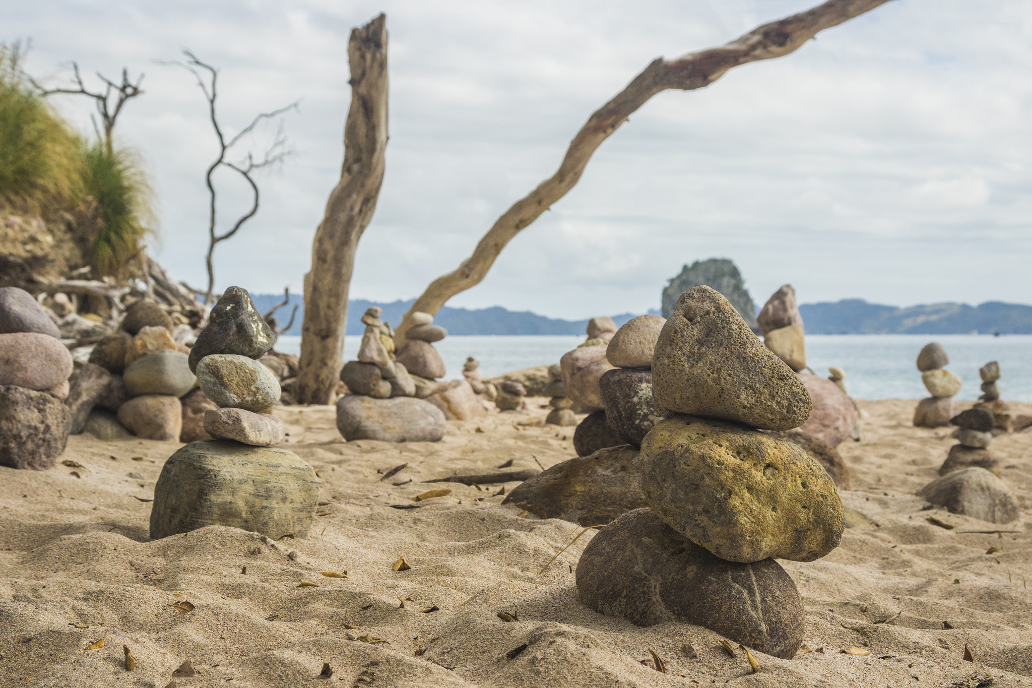 Canon EF 24-105mm F4L IS USM sample photo. Cathedral cove beach photography