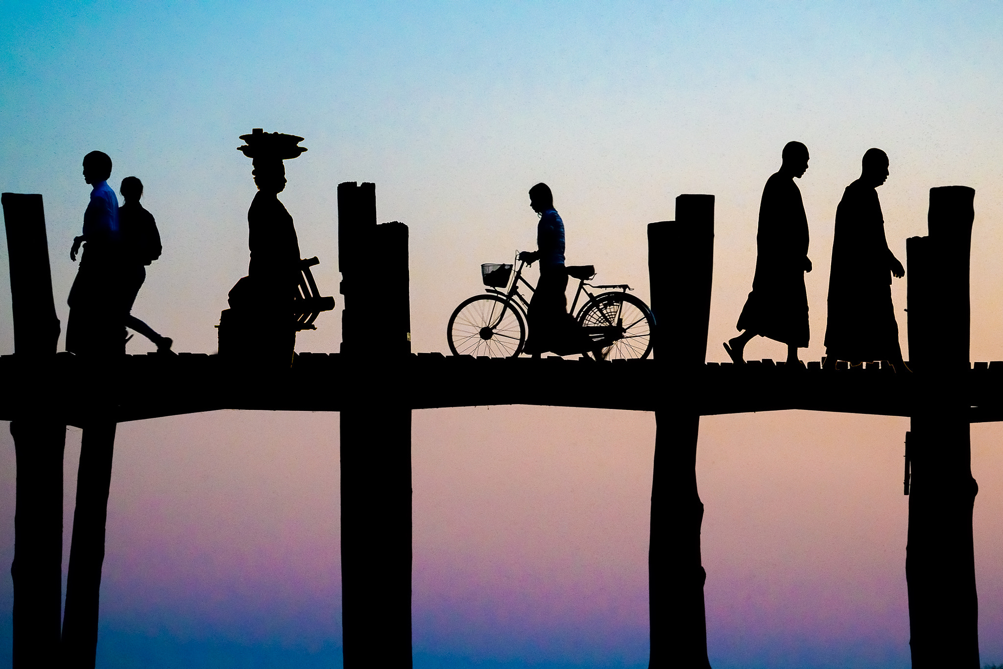 Sony FE 70-300mm F4.5-5.6 G OSS sample photo. U bein bridge at sunset photography