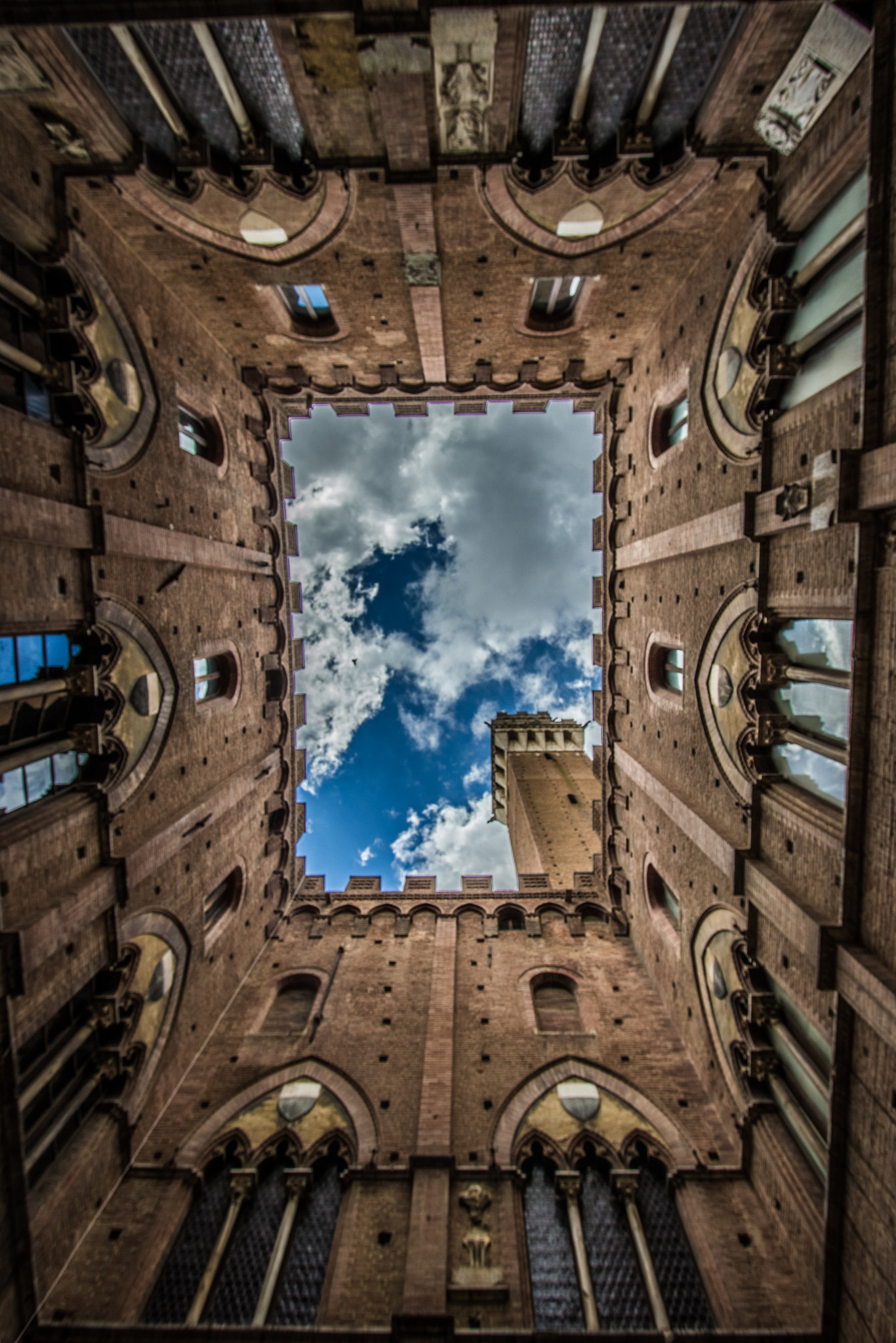 Canon EF-S 10-22mm F3.5-4.5 USM sample photo. From below photography