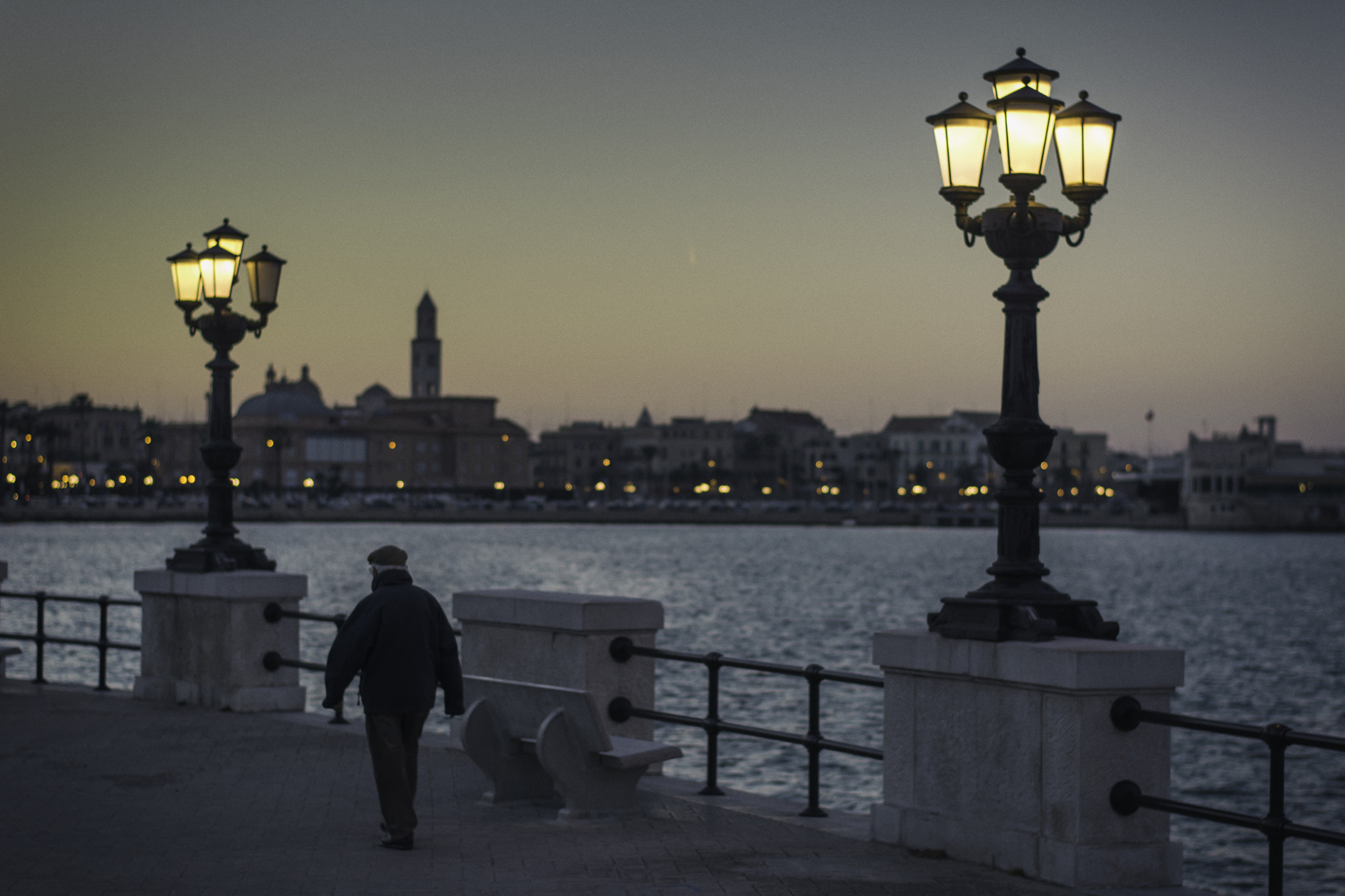 Nikon D5200 + Nikon AF-S Nikkor 50mm F1.8G sample photo. () photography
