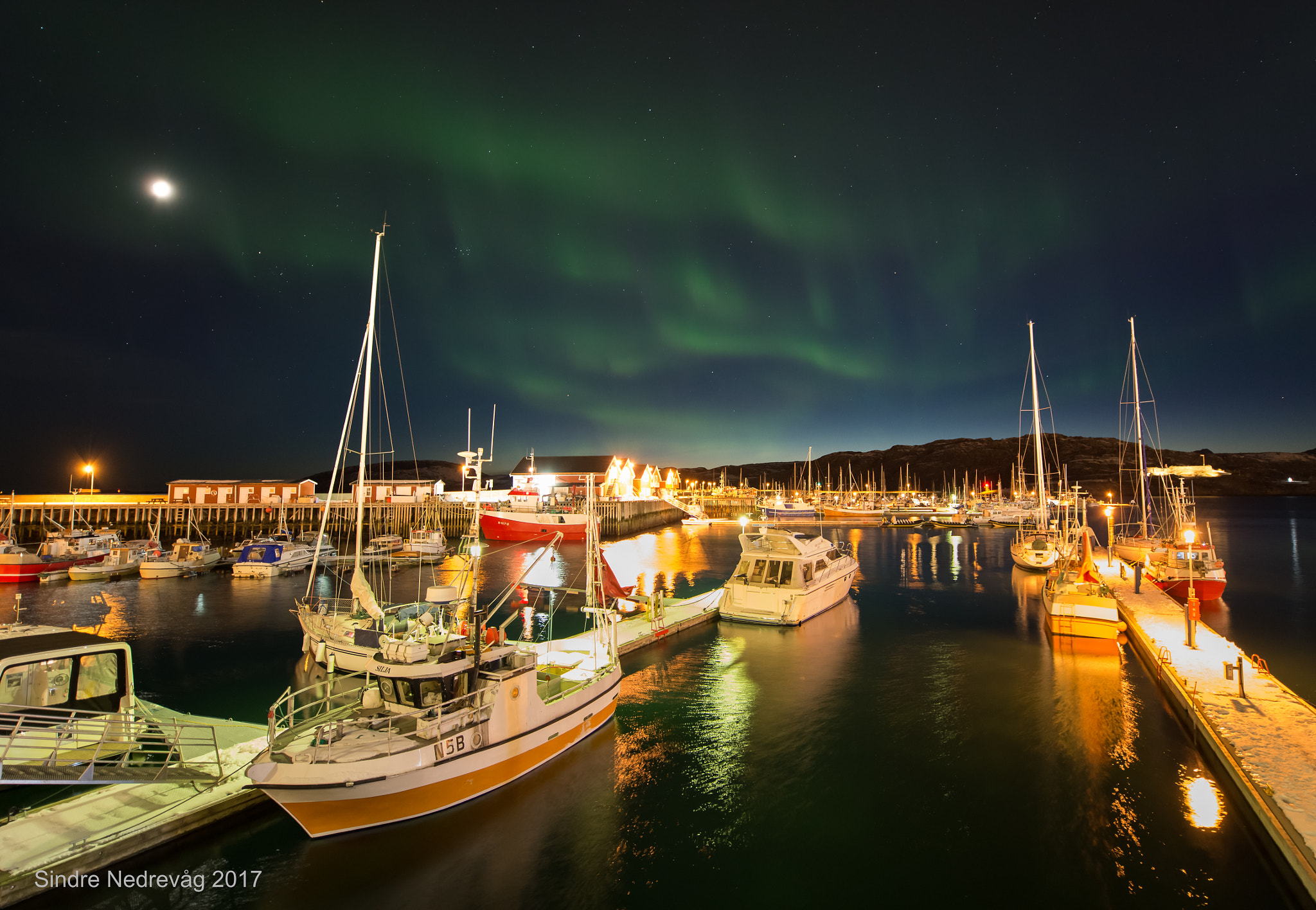 Nikon D4 sample photo. Arctic harbor photography