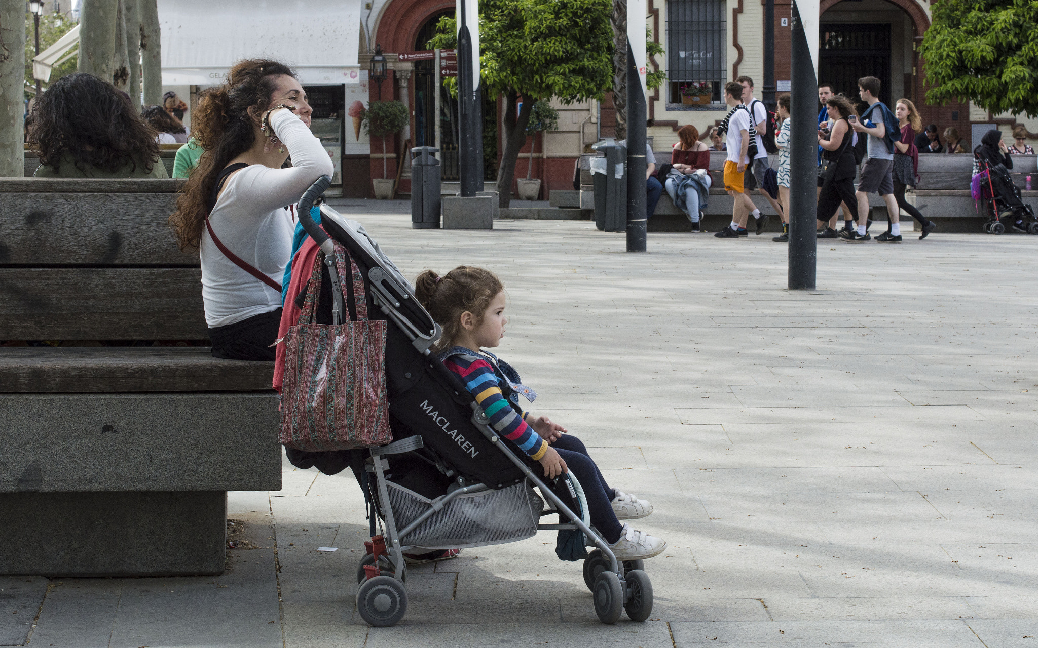 Nikon D3200 sample photo. Las calles de sevilla photography