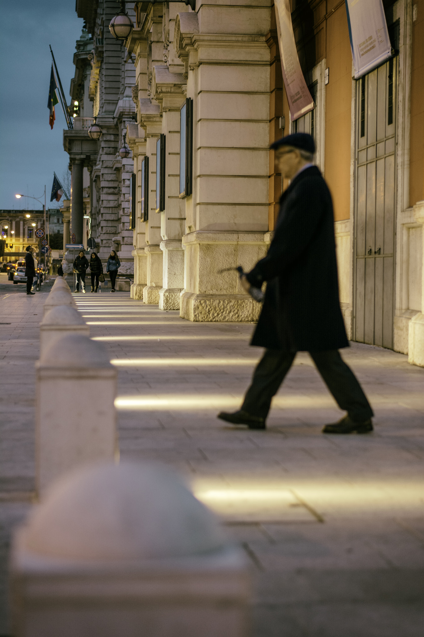 Nikon D5200 + Nikon AF-S Nikkor 50mm F1.8G sample photo. Random composition photography