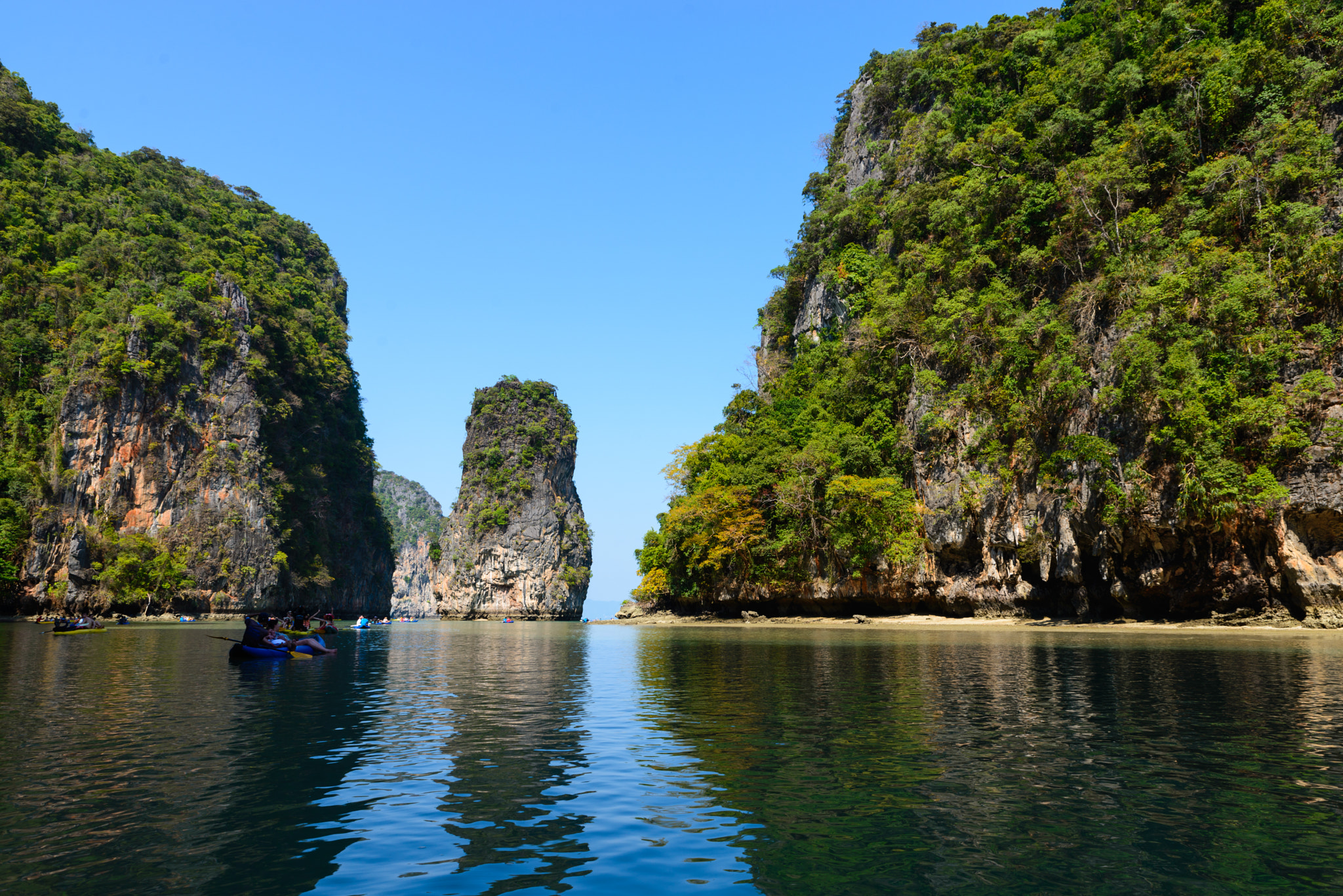 Tamron SP 24-70mm F2.8 Di VC USD sample photo. The rock photography