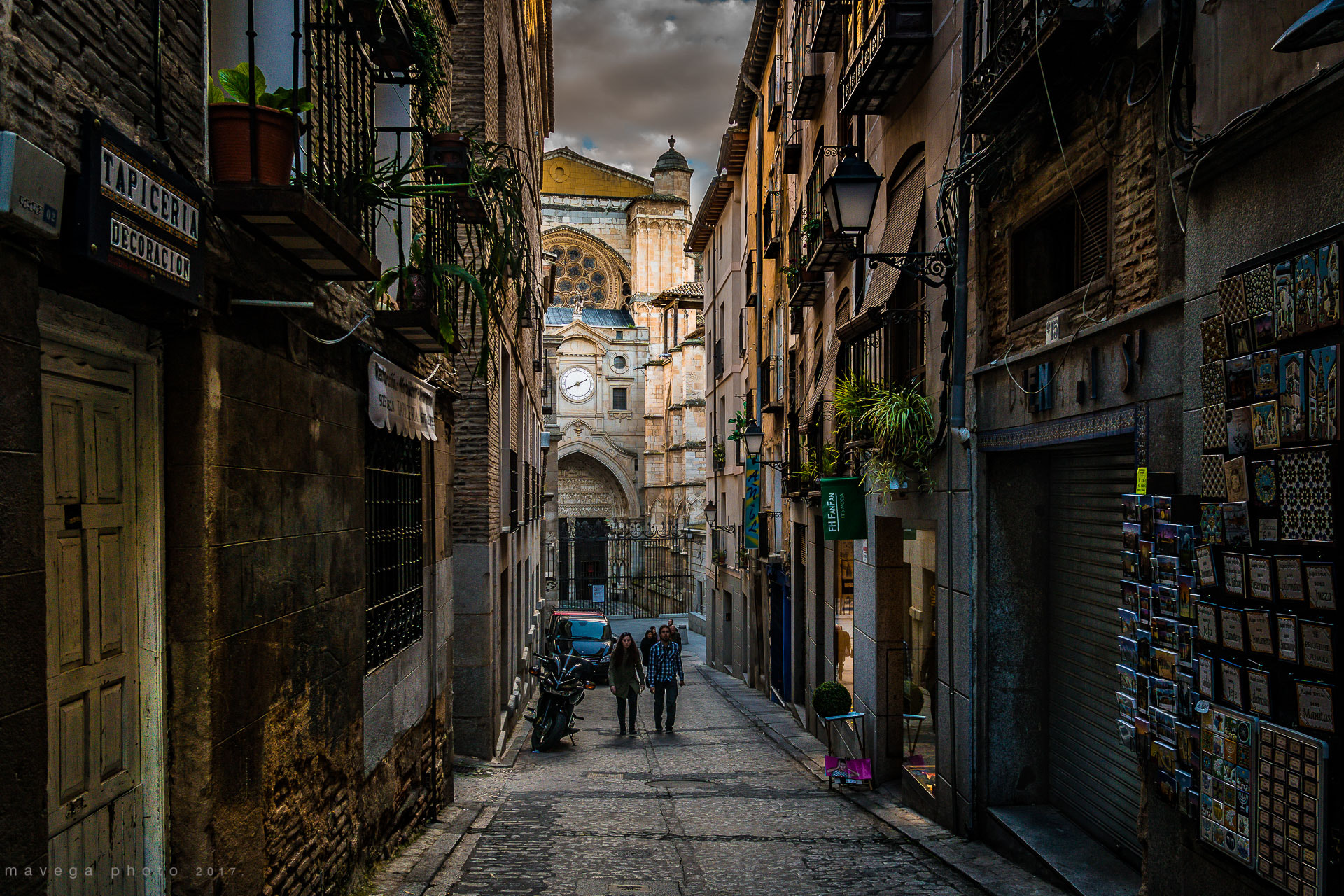 Sony a6300 + Sigma 19mm F2.8 EX DN sample photo. Cathedral photography