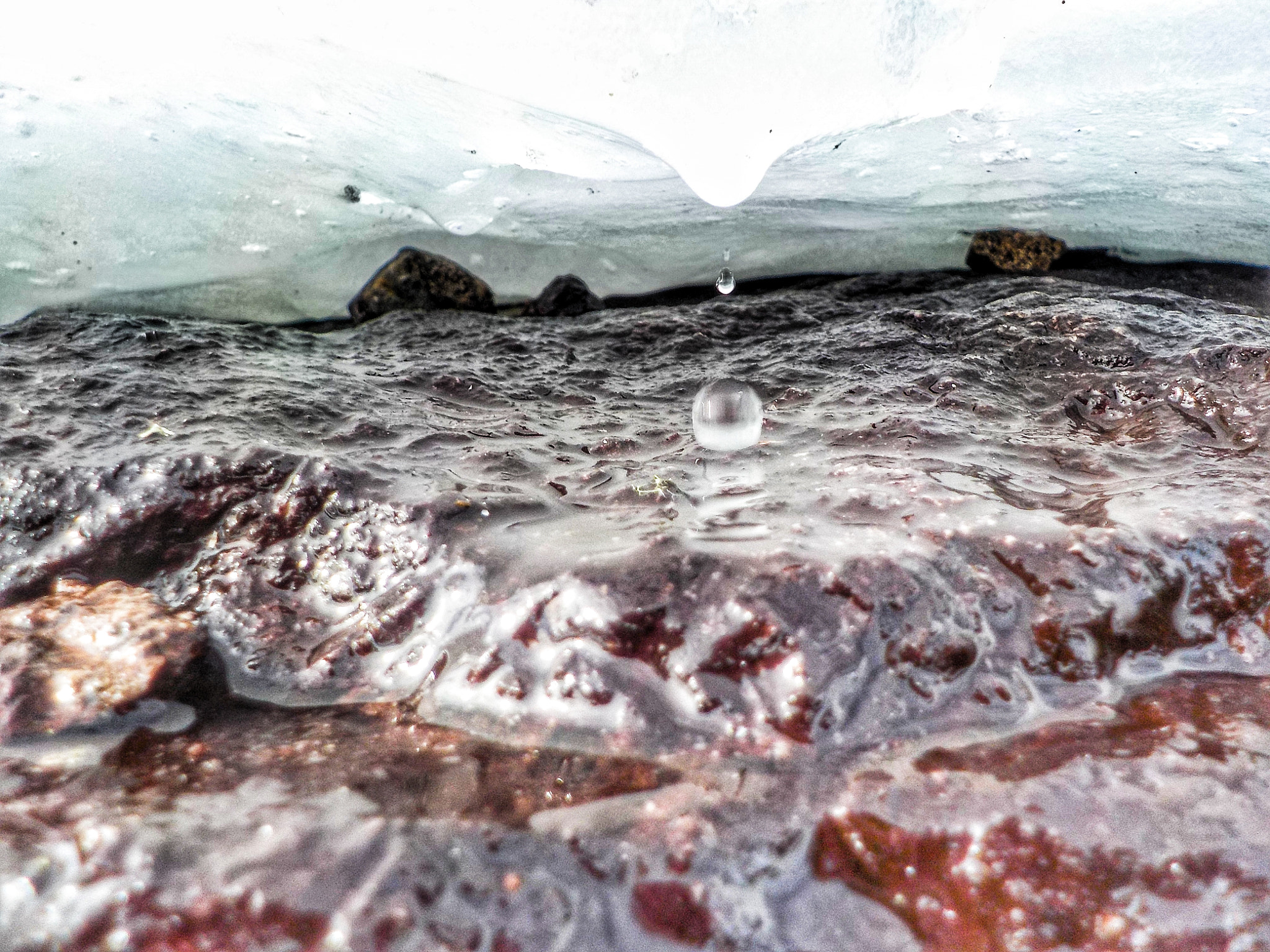 Nikon Coolpix S33 sample photo. Ice melting photography
