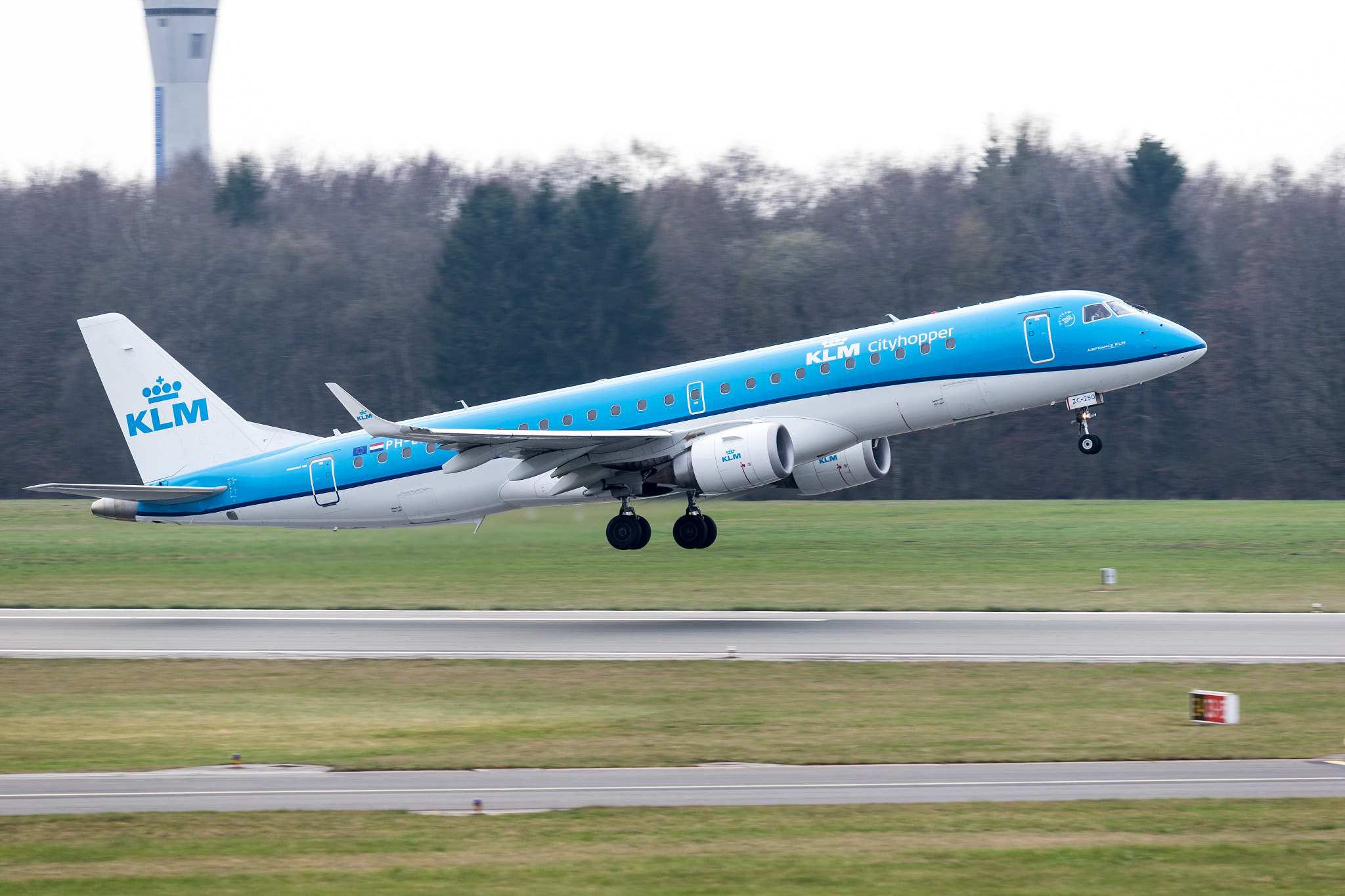 Canon EF-S 55-250mm F4-5.6 IS STM sample photo. Klm ph-ezc photography