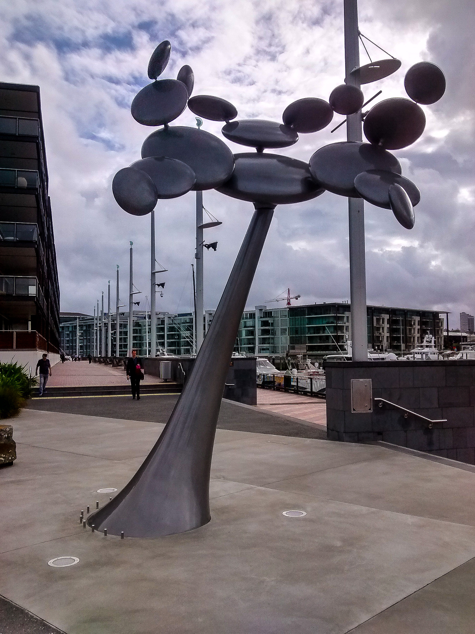 Motorola Moto G with 4G LTE (1st Gen) sample photo. Auckland harbour sculpture photography