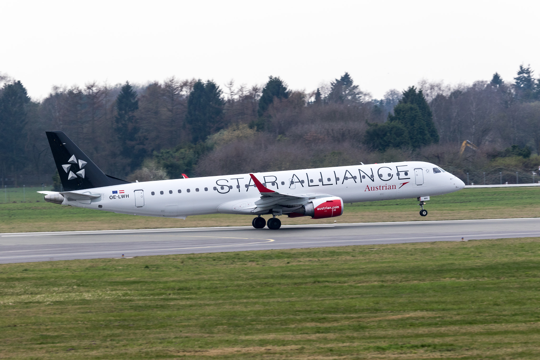 Canon EF-S 55-250mm F4-5.6 IS STM sample photo. Star alliance austrian oe-lwh photography