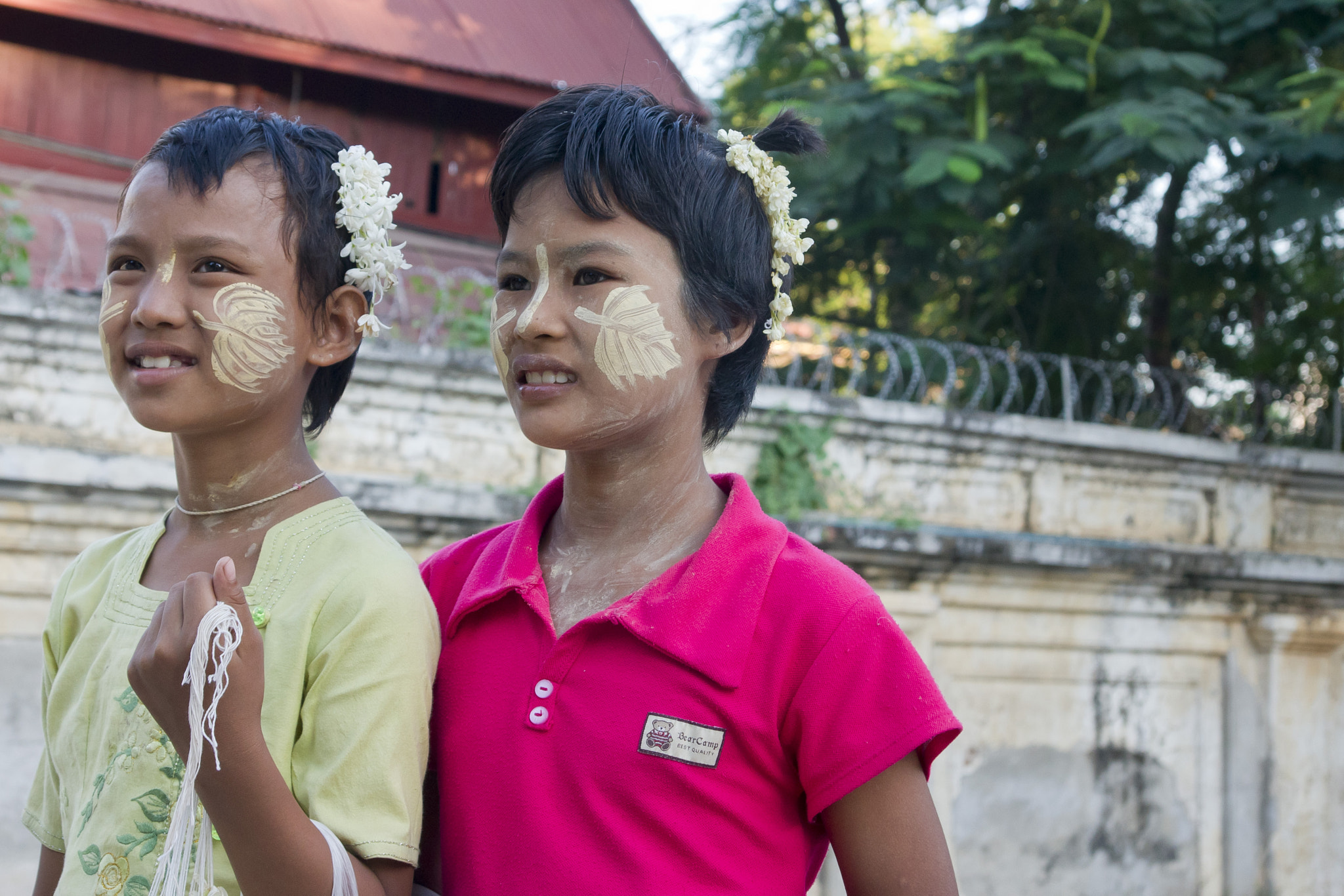 Sony Alpha DSLR-A550 sample photo. Two children in yangon, myanmar photography