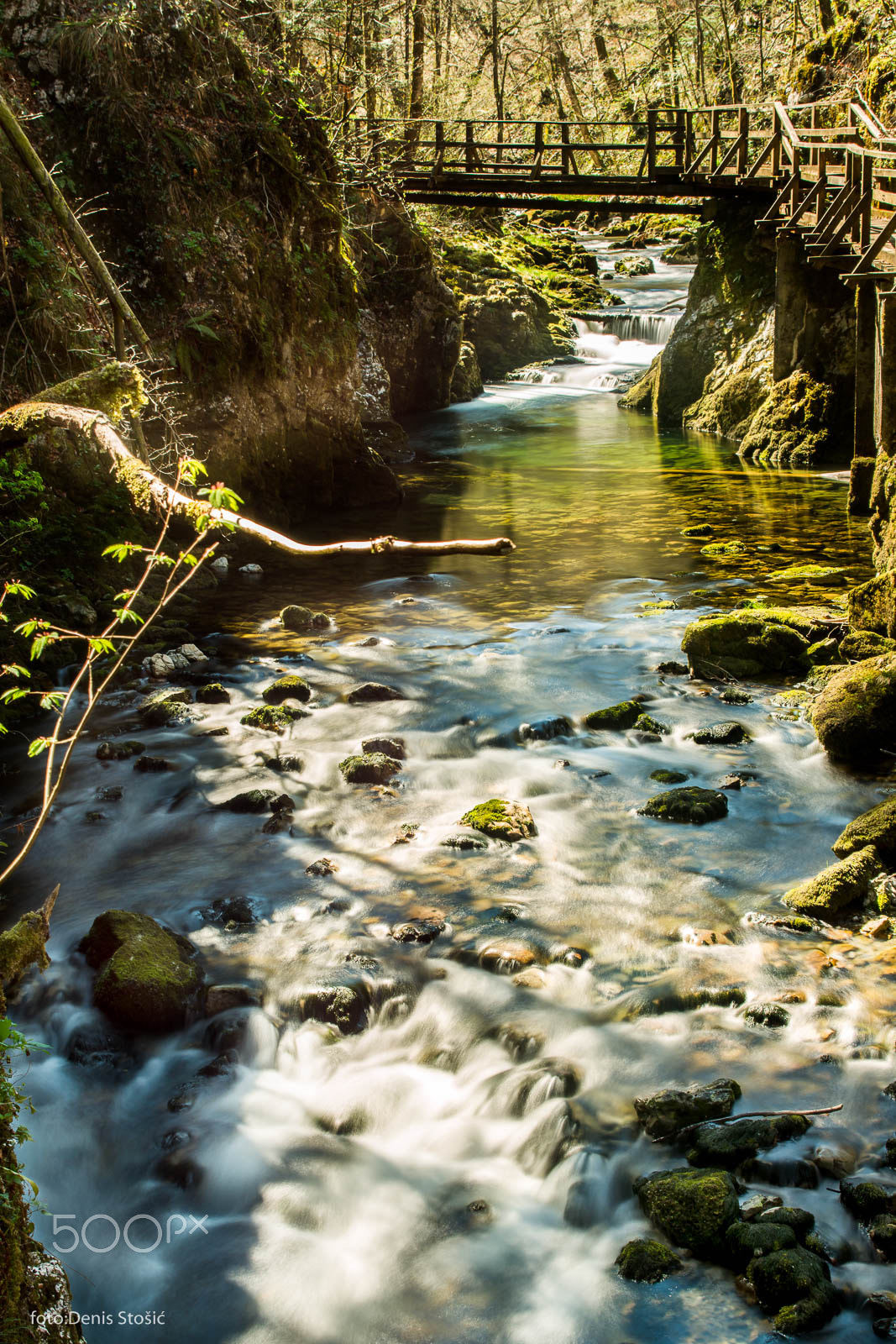 AF Zoom-Nikkor 28-105mm f/3.5-4.5D IF sample photo. Kamacnik pass photography