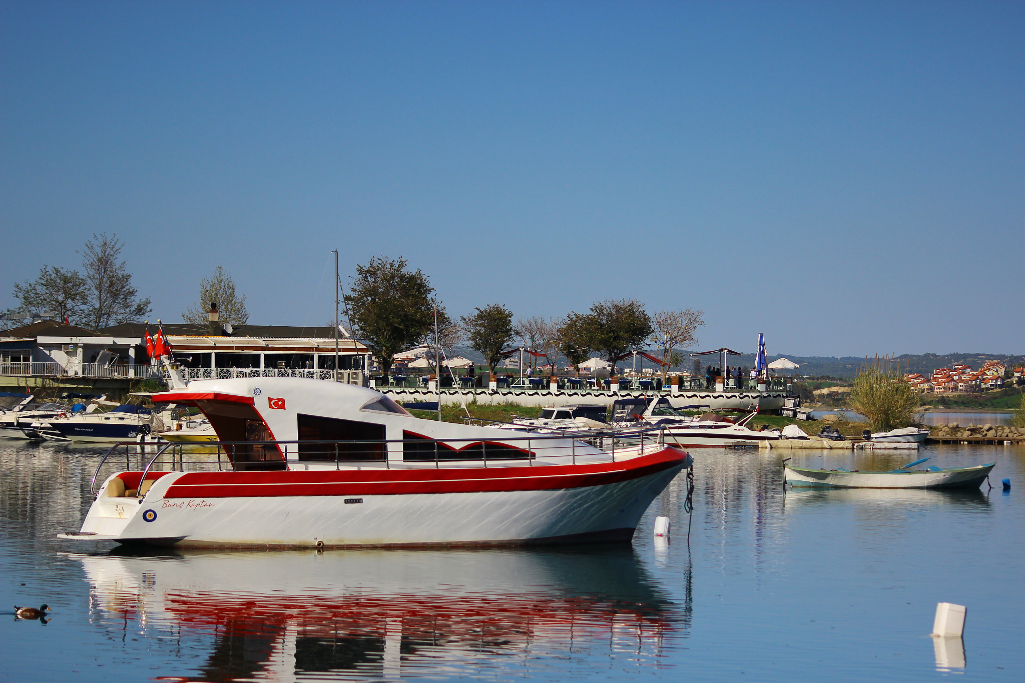 Canon EOS 600D (Rebel EOS T3i / EOS Kiss X5) sample photo. Boat on the ricer photography