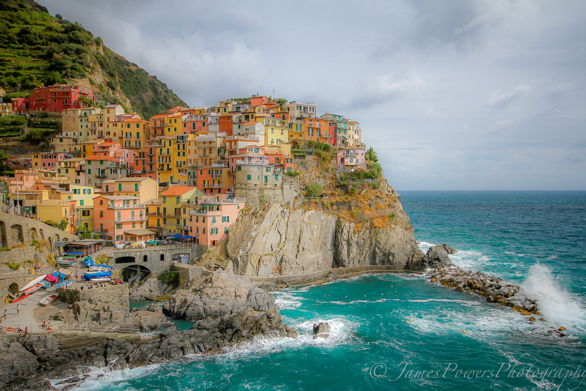 Canon EOS 7D + Sigma 10-20mm F4-5.6 EX DC HSM sample photo. Manarola, cinque terre, italy photography