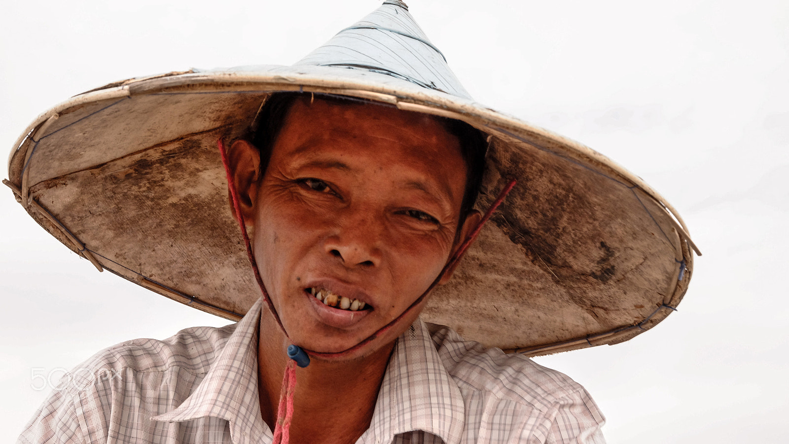 Fujifilm X-E2 + Fujifilm XF 55-200mm F3.5-4.8 R LM OIS sample photo. Old fisherman burma-01 photography