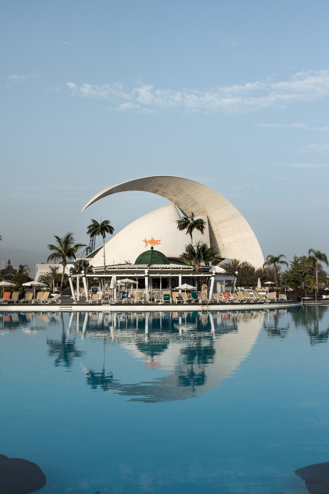 Sony SLT-A65 (SLT-A65V) sample photo. Auditorio de tenerife - la luna photography