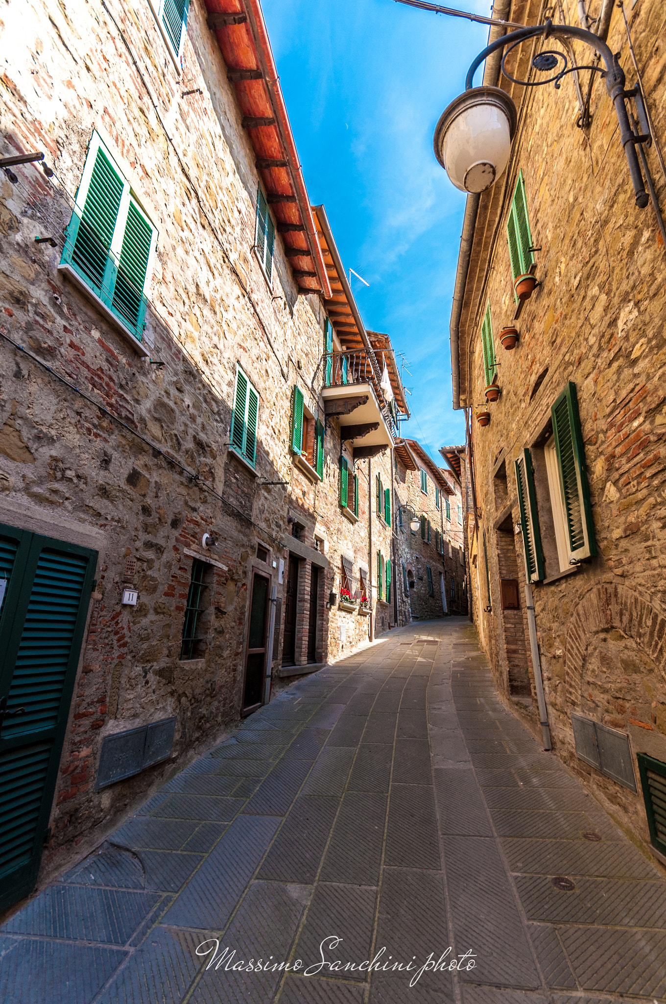 Sigma 10-20mm F4-5.6 EX DC HSM sample photo. Passeggiando... photography