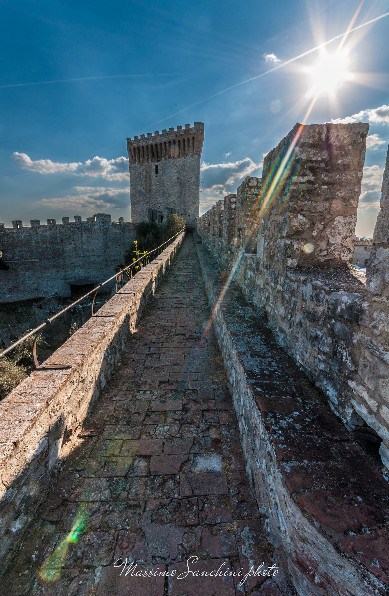 Sigma 10-20mm F4-5.6 EX DC HSM sample photo. Castiglione del lago (italia) photography
