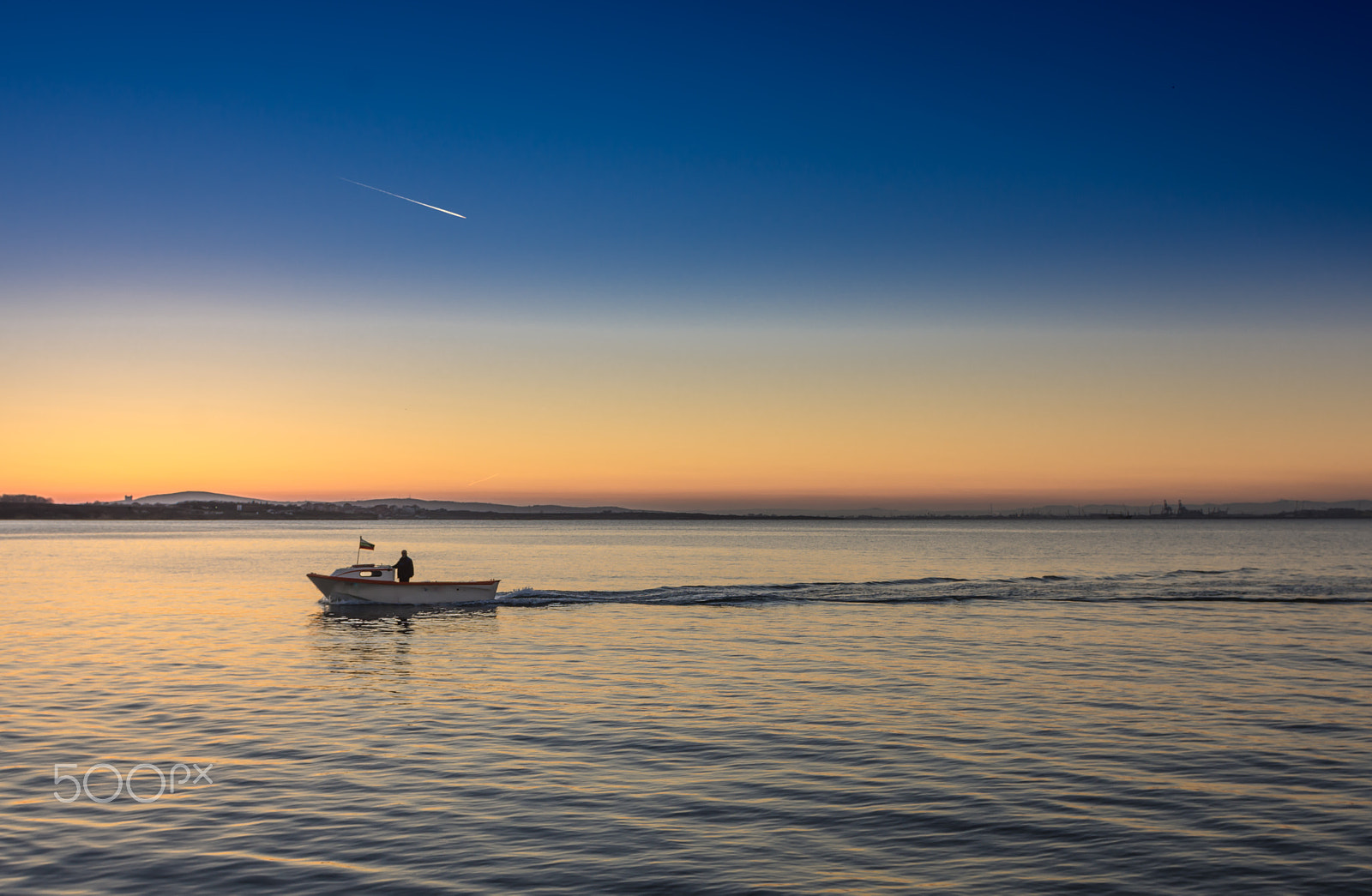 Nikon AF-S Nikkor 24-70mm F2.8G ED sample photo. Sunset sea and boat photography