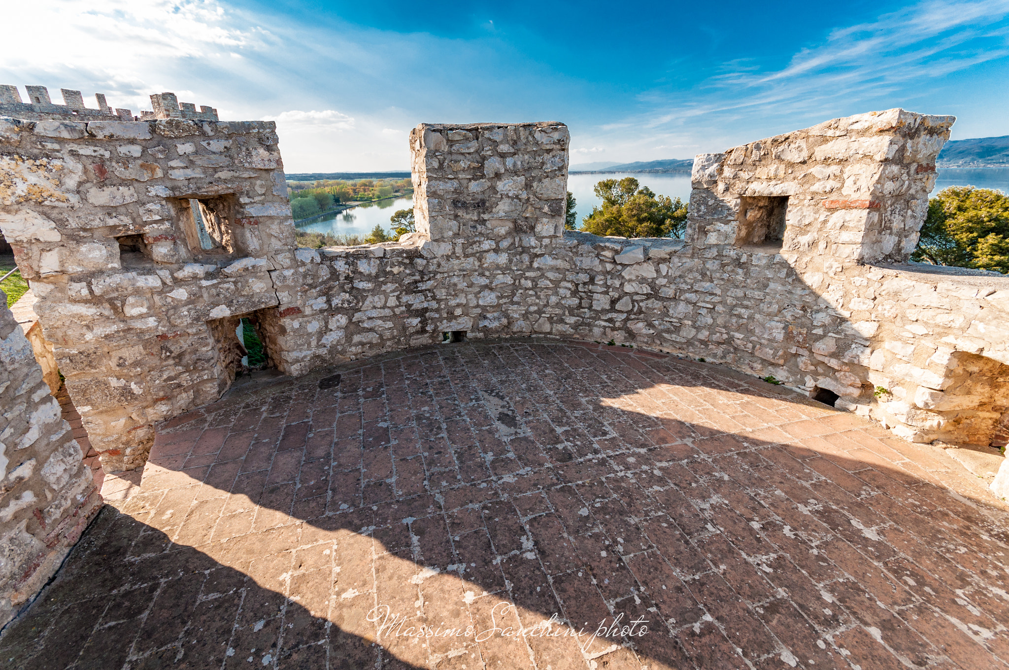Sigma 10-20mm F4-5.6 EX DC HSM sample photo. Castiglione del lago (italia) photography