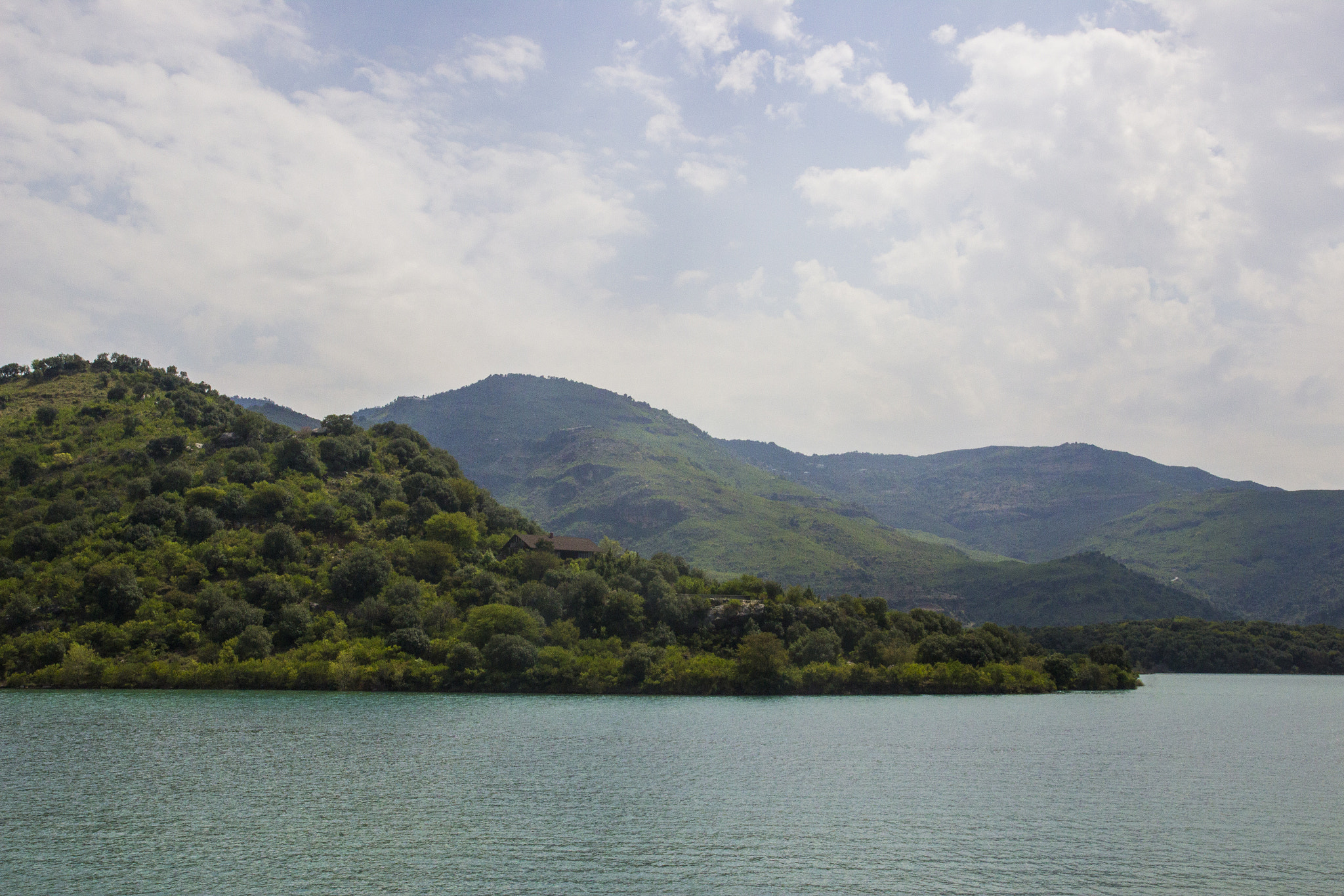 Tamron SP AF 17-50mm F2.8 XR Di II LD Aspherical (IF) sample photo. Cliff diving at khanpur photography