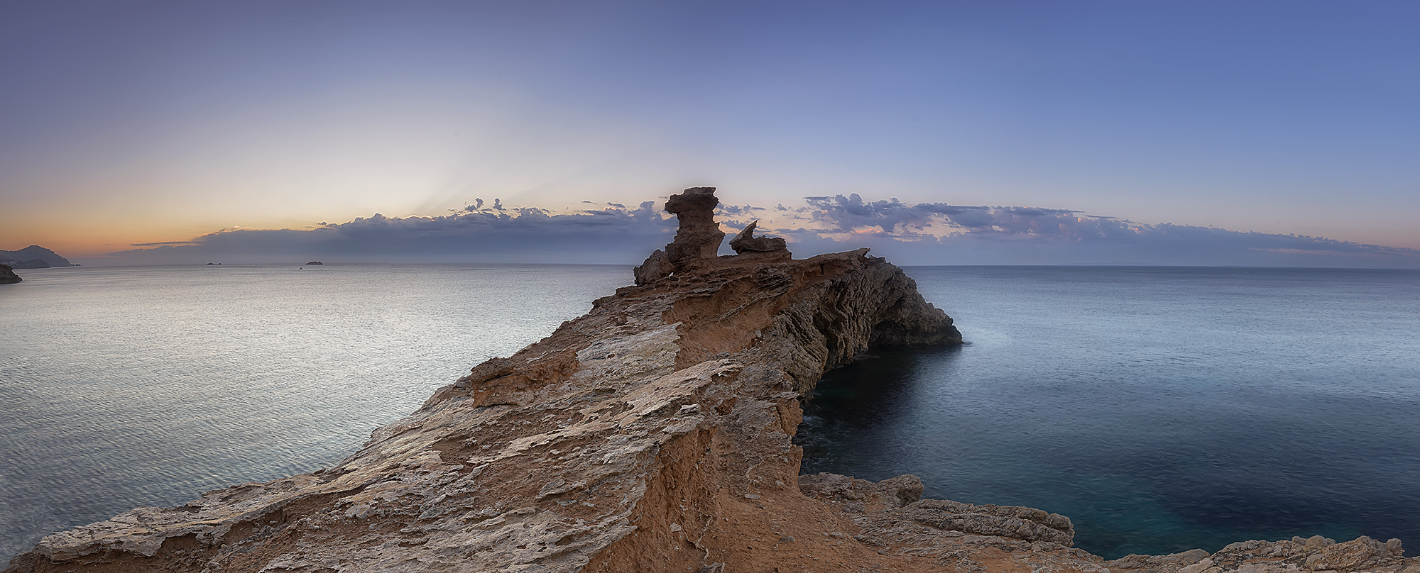 Nikon AF-S Nikkor 14-24mm F2.8G ED sample photo. Old bridge between continents photography