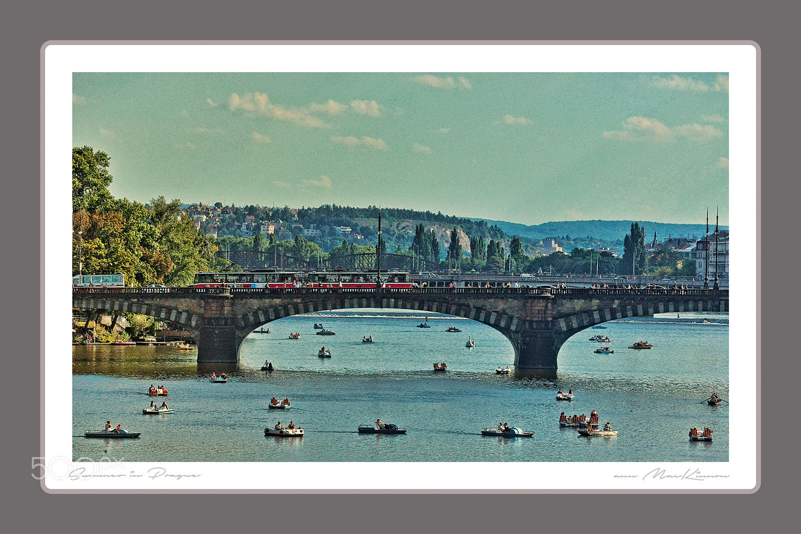 Nikon D800 sample photo. A busy summer day in prague photography