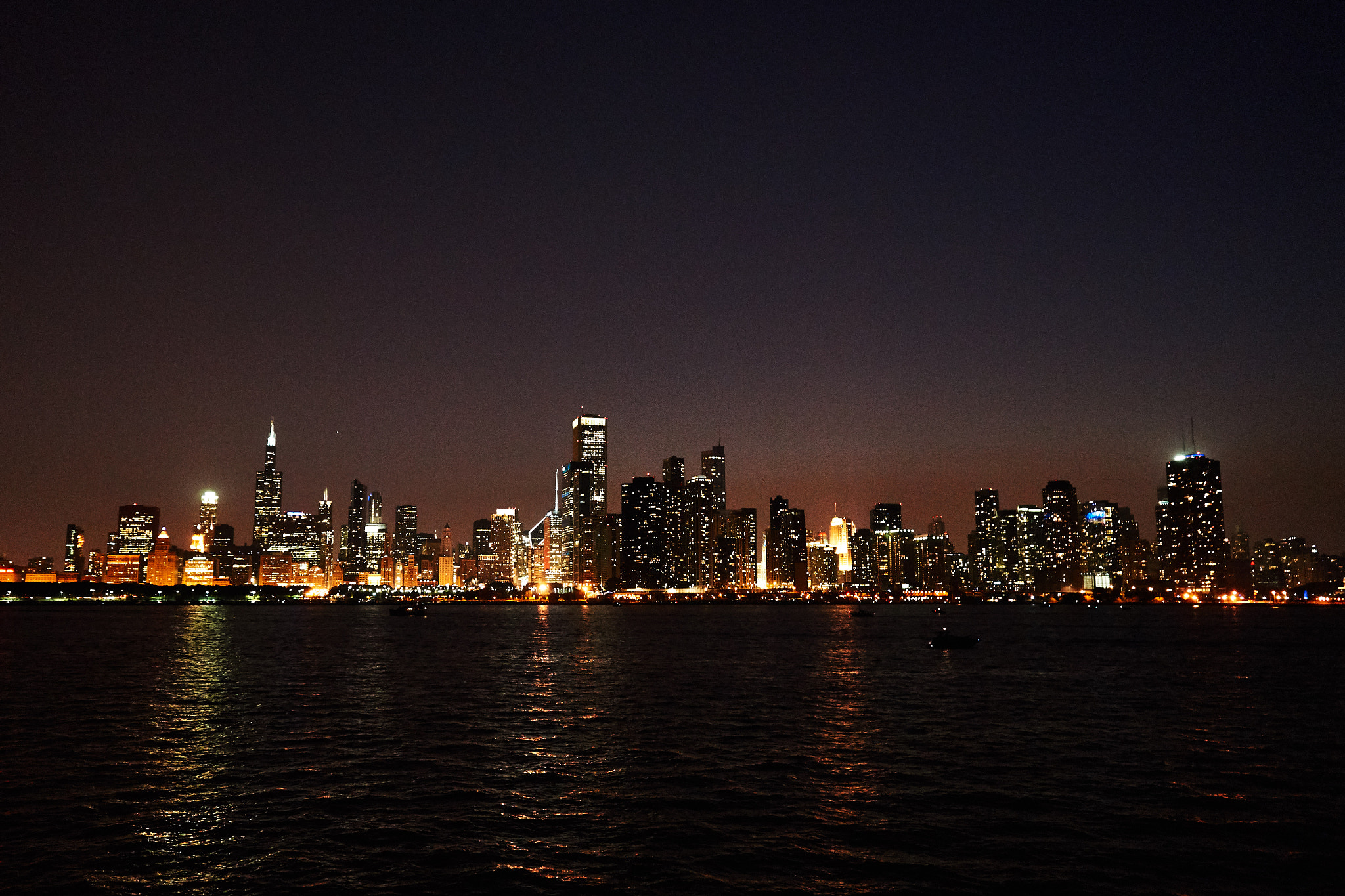 Sony a99 II + Sony Vario-Sonnar T* 24-70mm F2.8 ZA SSM sample photo. Chicago by night photography