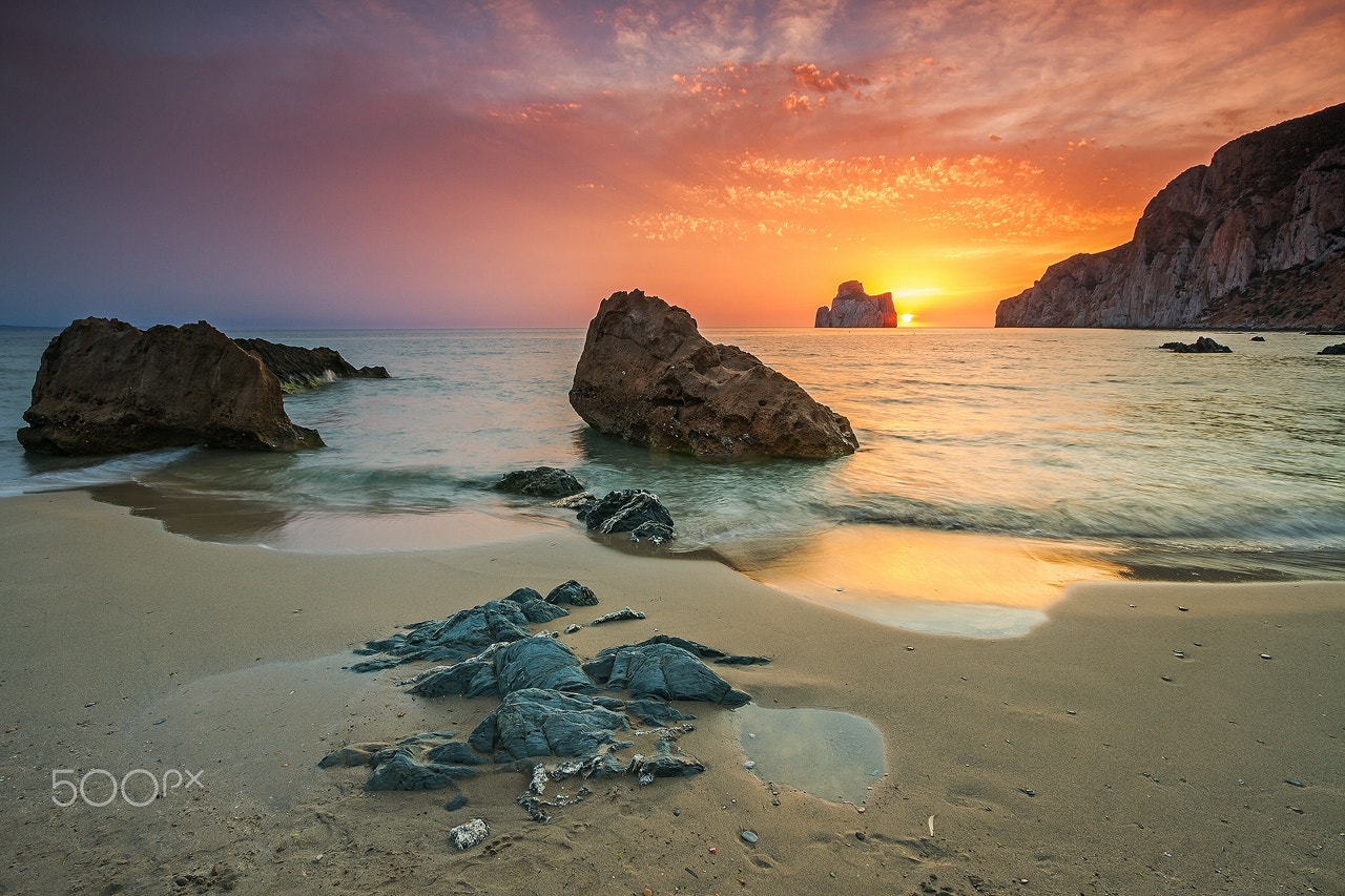 Canon EF-S 10-22mm F3.5-4.5 USM sample photo. Magical beach photography