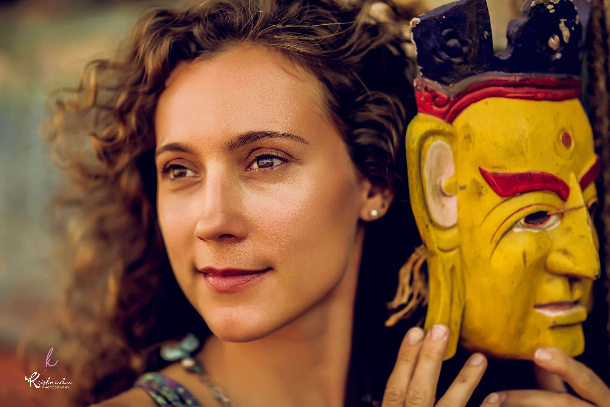 Canon EF 85mm F1.2L II USM sample photo. Copy photography