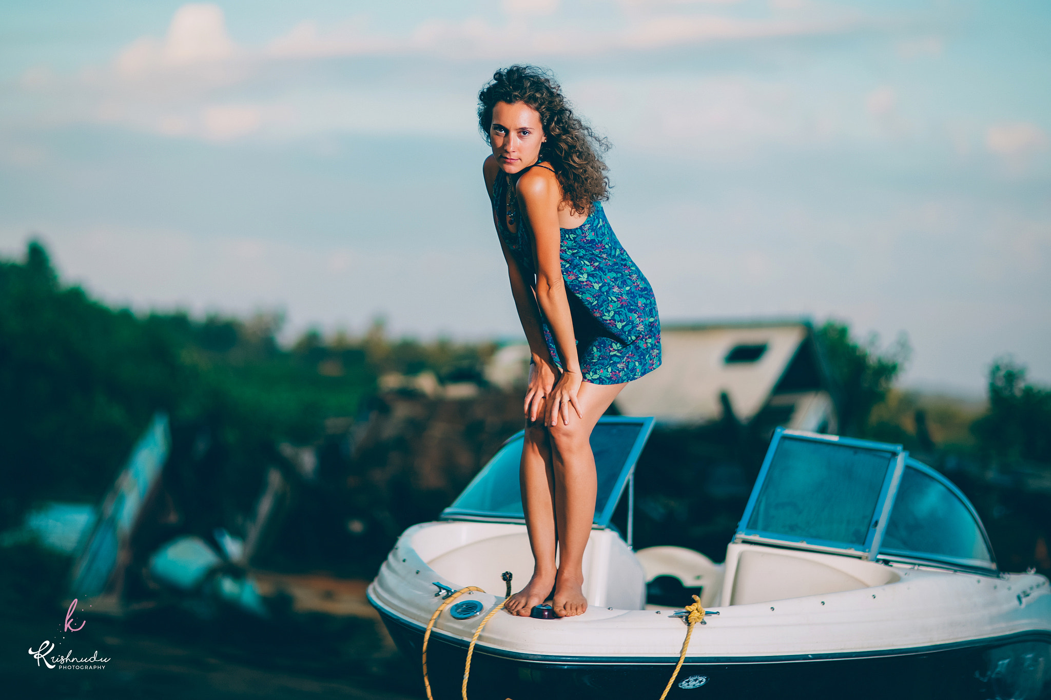 Canon EF 85mm F1.2L II USM sample photo. Copy photography