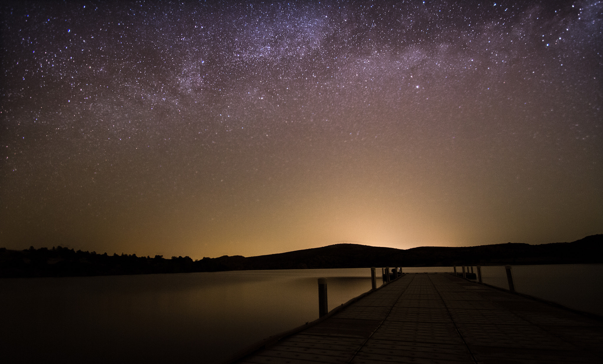 Sigma 10-20mm F3.5 EX DC HSM sample photo. Across the lake photography
