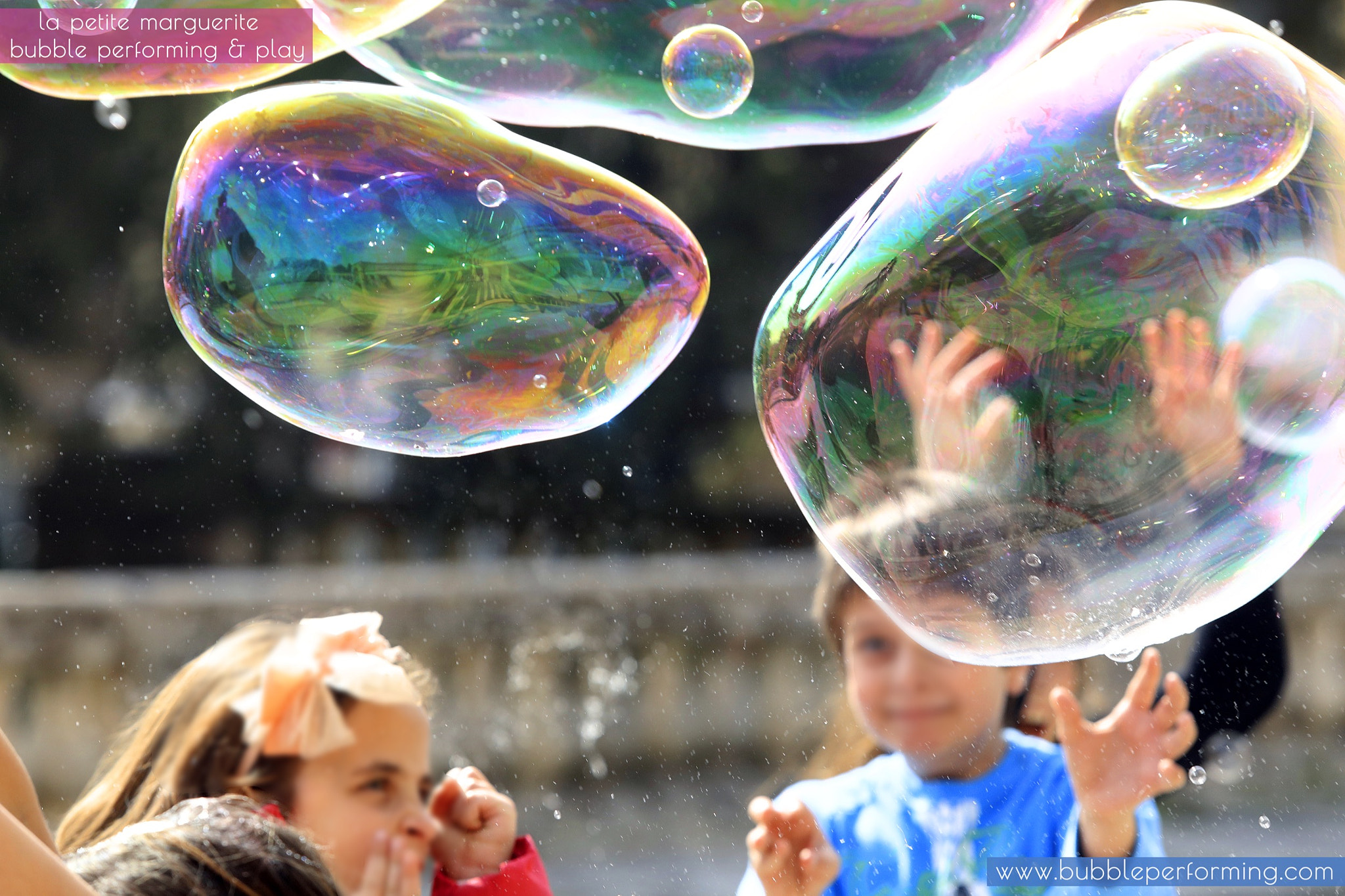 Canon EOS 5D Mark IV sample photo. Hands on the bubbles / corfu photography