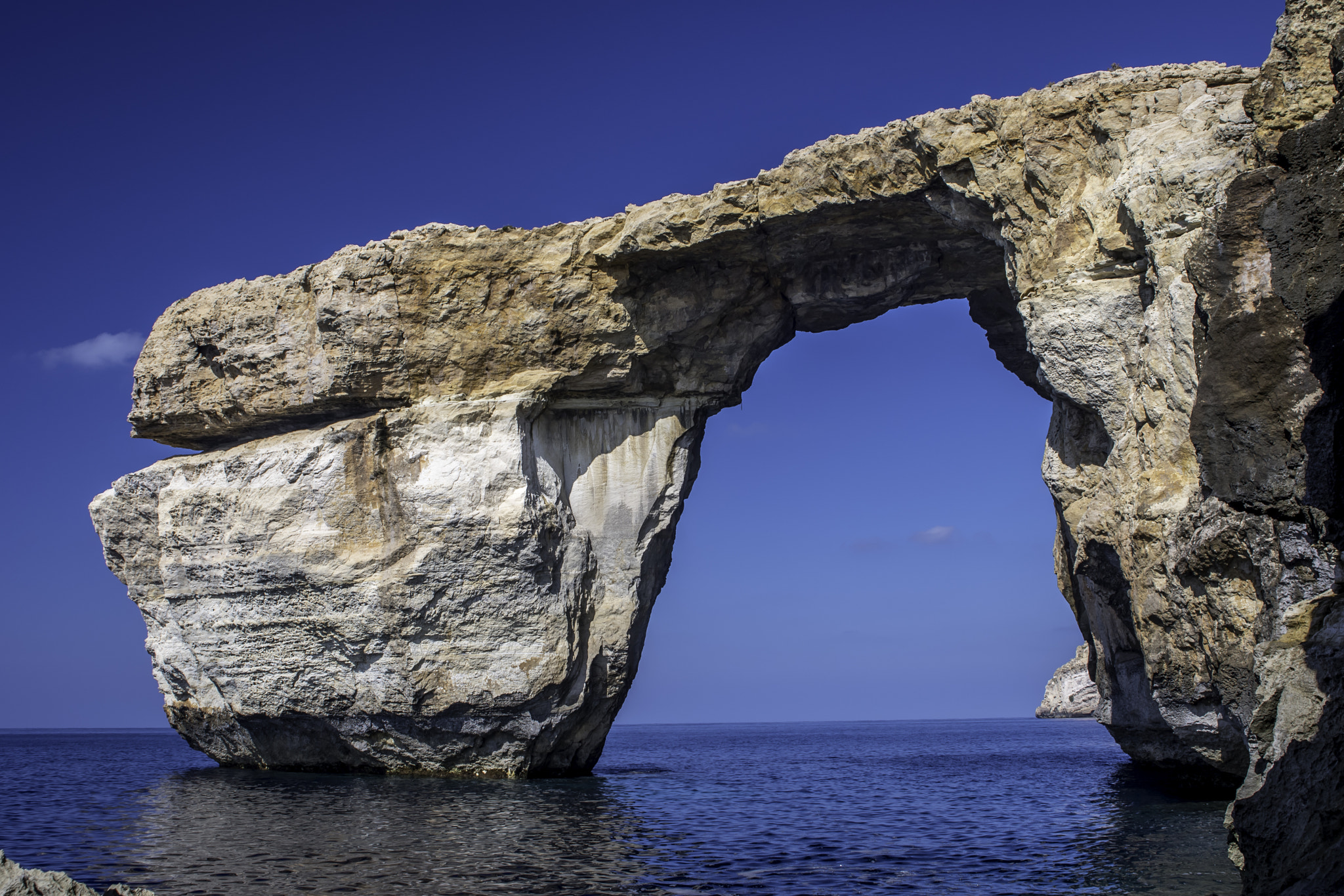 Sigma 24-70mm F2.8 EX DG HSM sample photo. Azure window photography