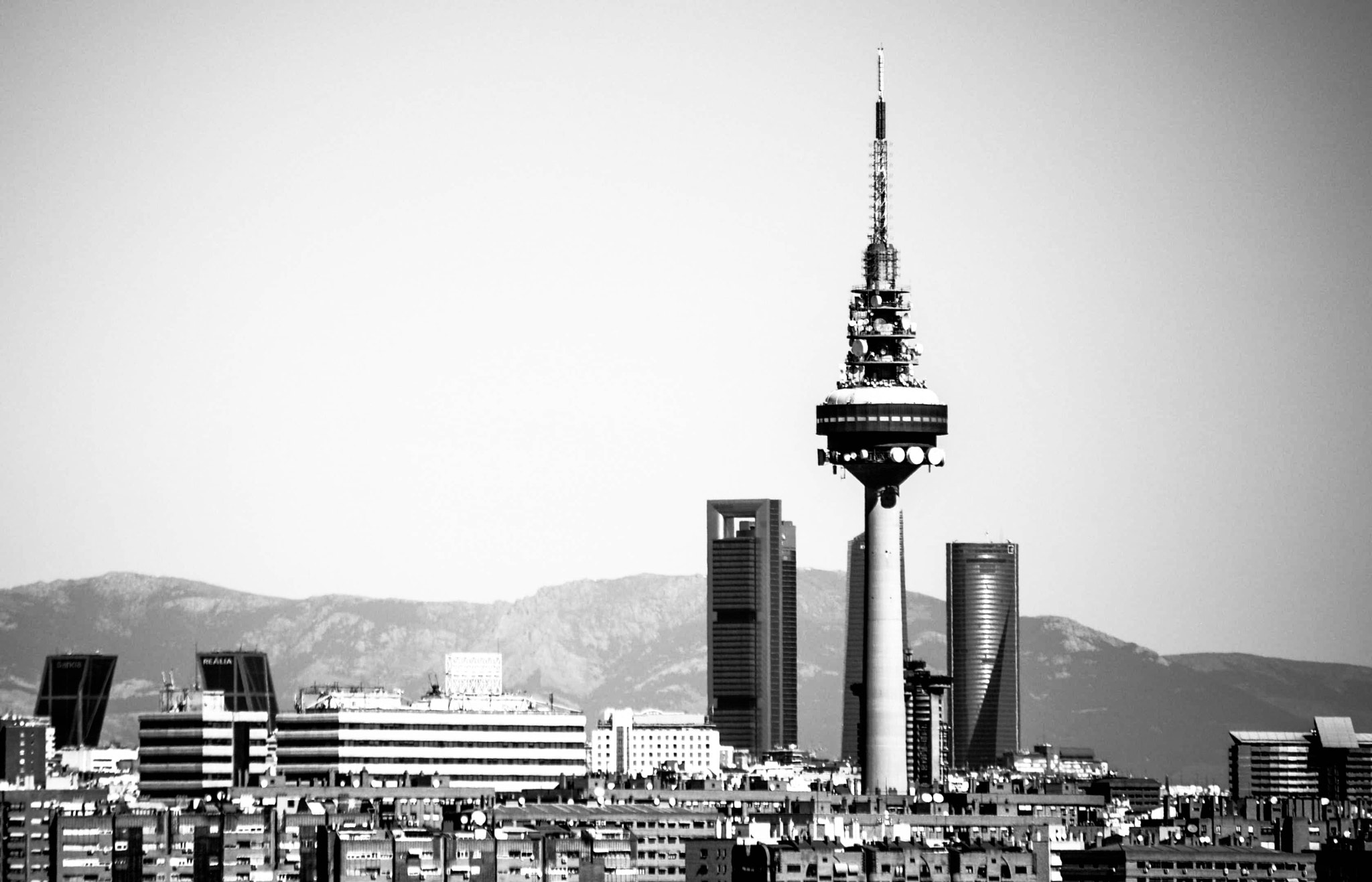Nikon D3000 sample photo. Skyline ii photography