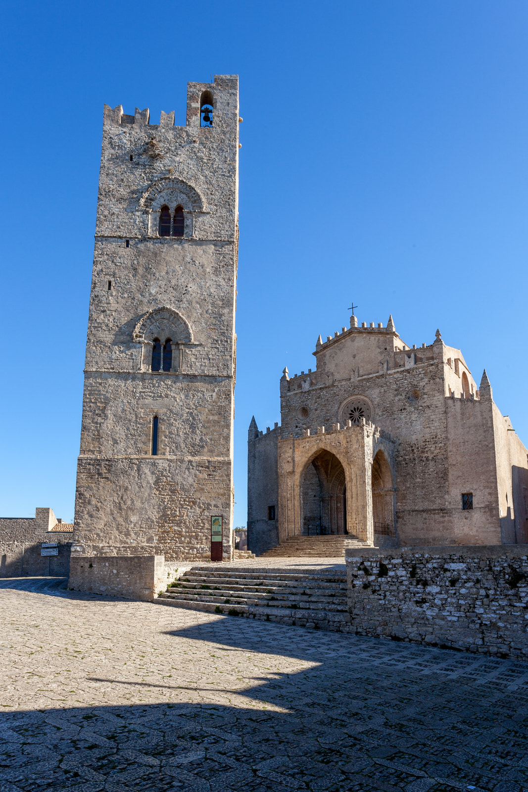 Canon EF 17-40mm F4L USM sample photo. Erice photography
