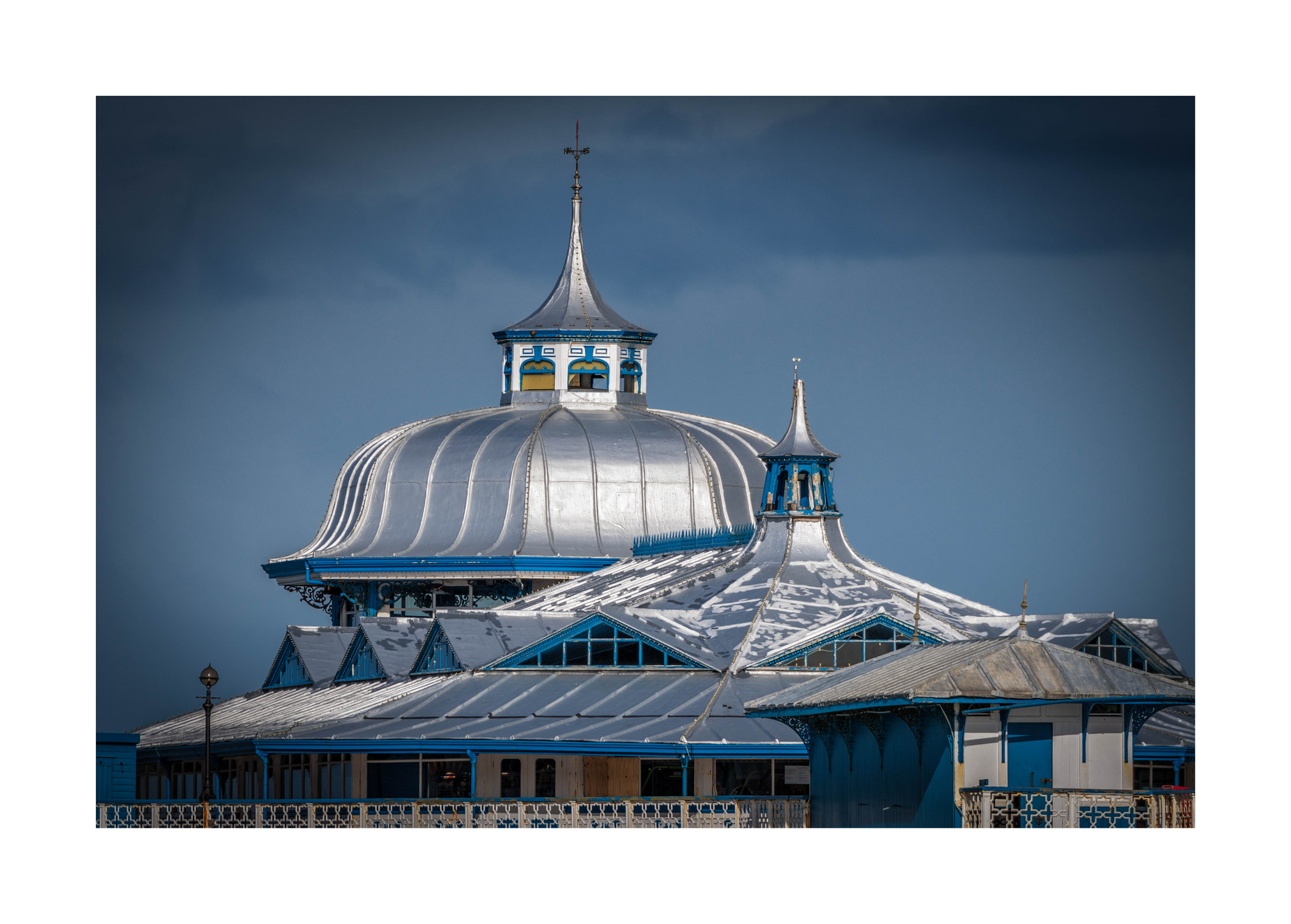 Nikon D500 + Nikon AF-S Nikkor 80-400mm F4.5-5.6G ED VR sample photo. Close up of llandudno pier, we sometimes miss the detail by taking in the wider view. photography