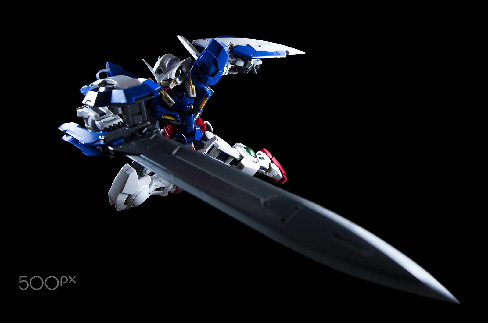 Canon EF-S 10-22mm F3.5-4.5 USM sample photo. Gundam exia photography