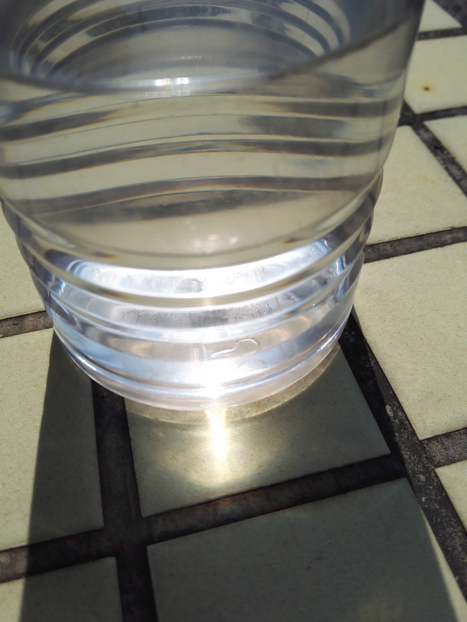 HUAWEI PE-TL20 sample photo. Glass and sun photography