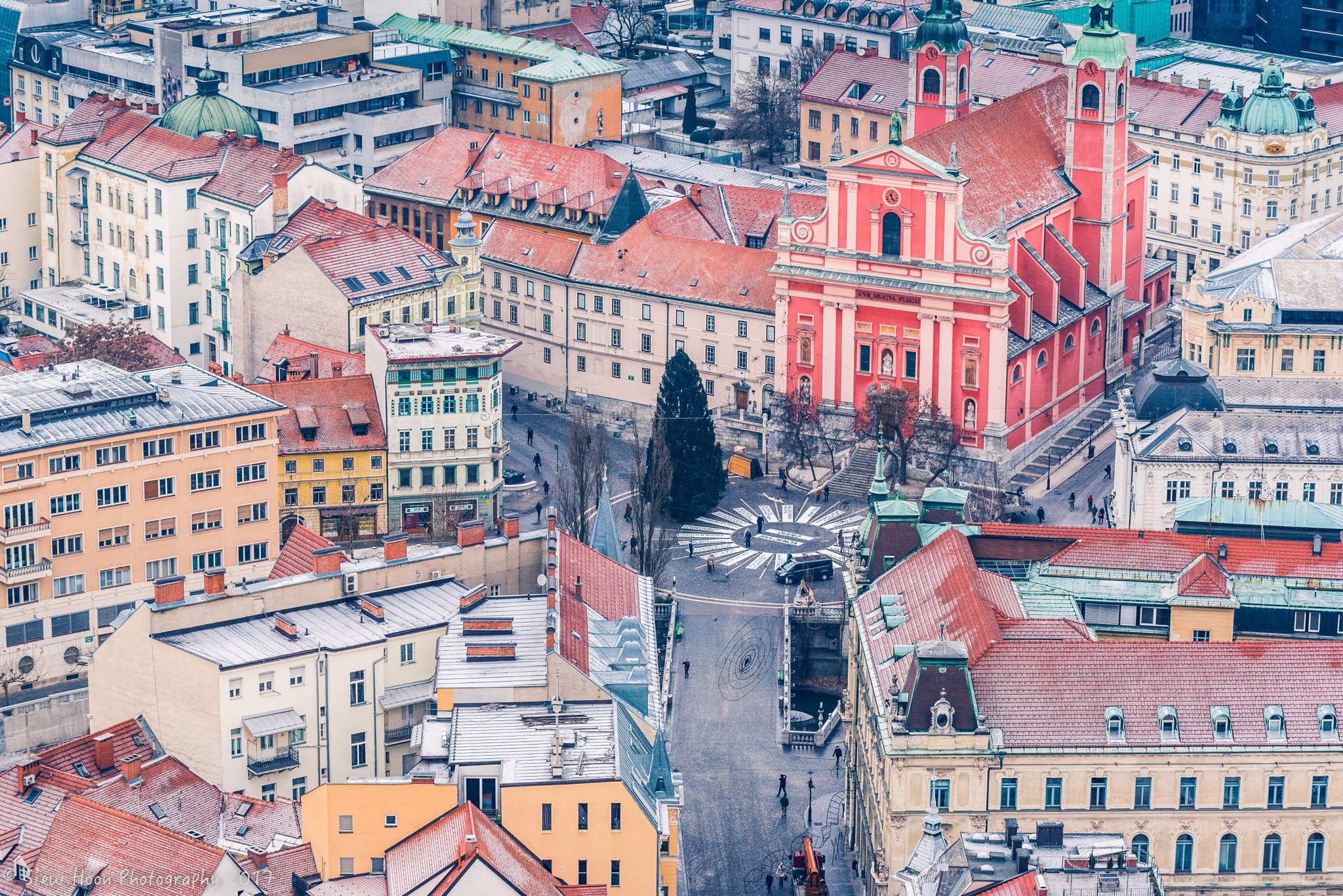 Nikon AF-S Nikkor 70-200mm F4G ED VR sample photo. Ljubljana winter city photography