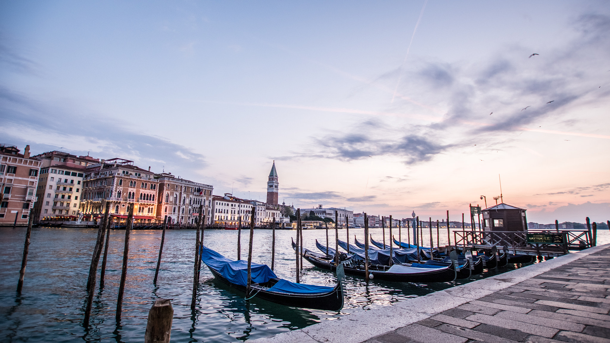 Nikon D800E sample photo. Venice before the day starts photography