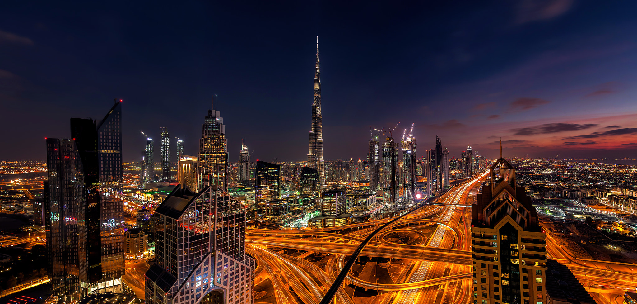 Canon EF 16-35mm F4L IS USM sample photo. Sunset in dubai photography