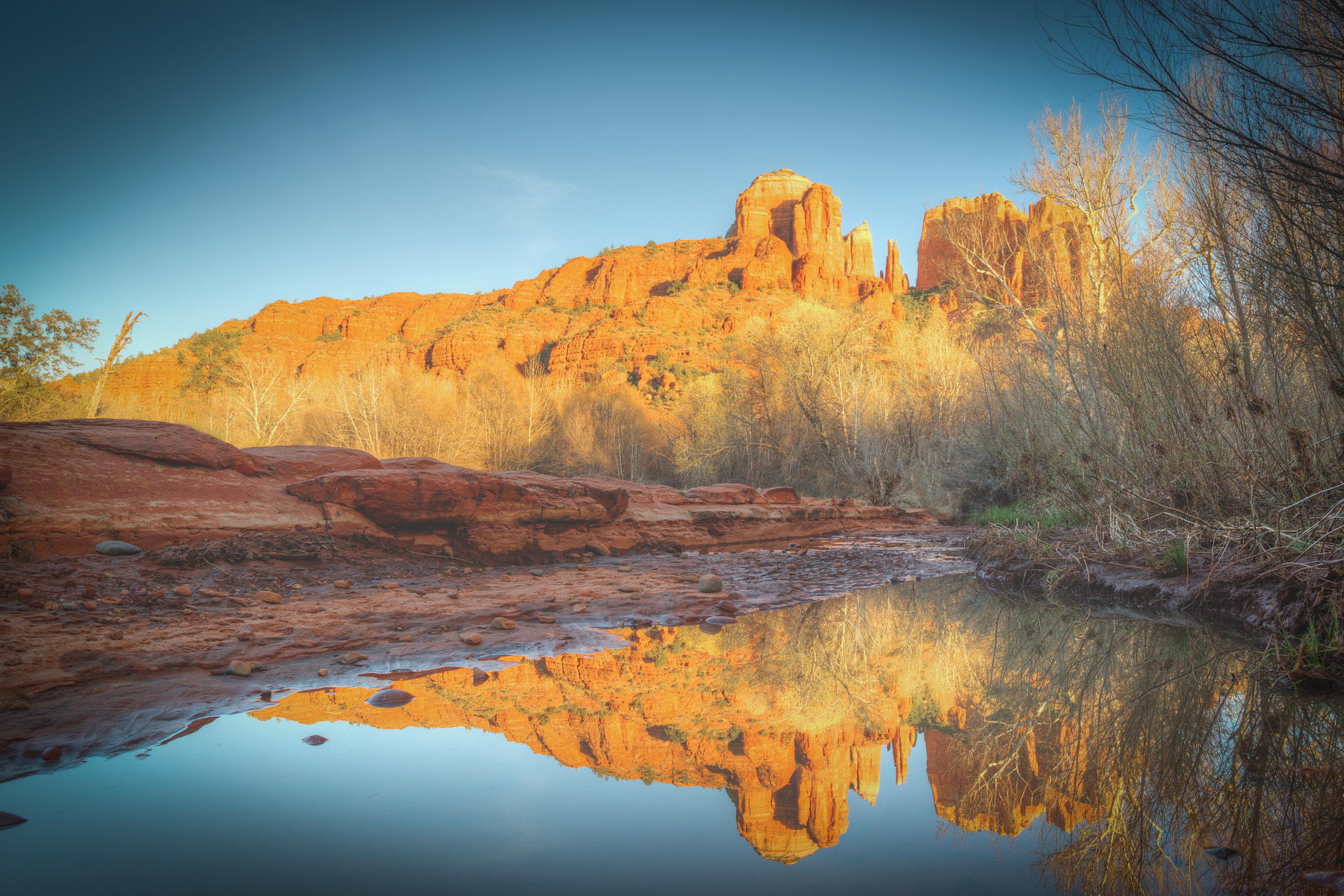 Nikon D800 + Nikon AF-S Nikkor 20mm F1.8G ED sample photo. Cathedral rock reflections photography