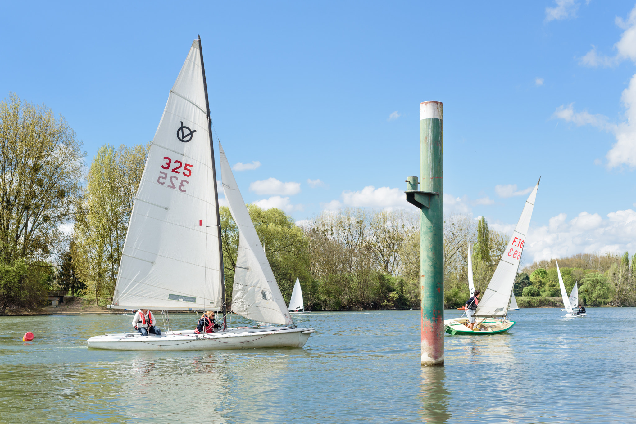 Nikon D750 + Nikon AF Nikkor 50mm F1.8D sample photo. Sailing lesson photography