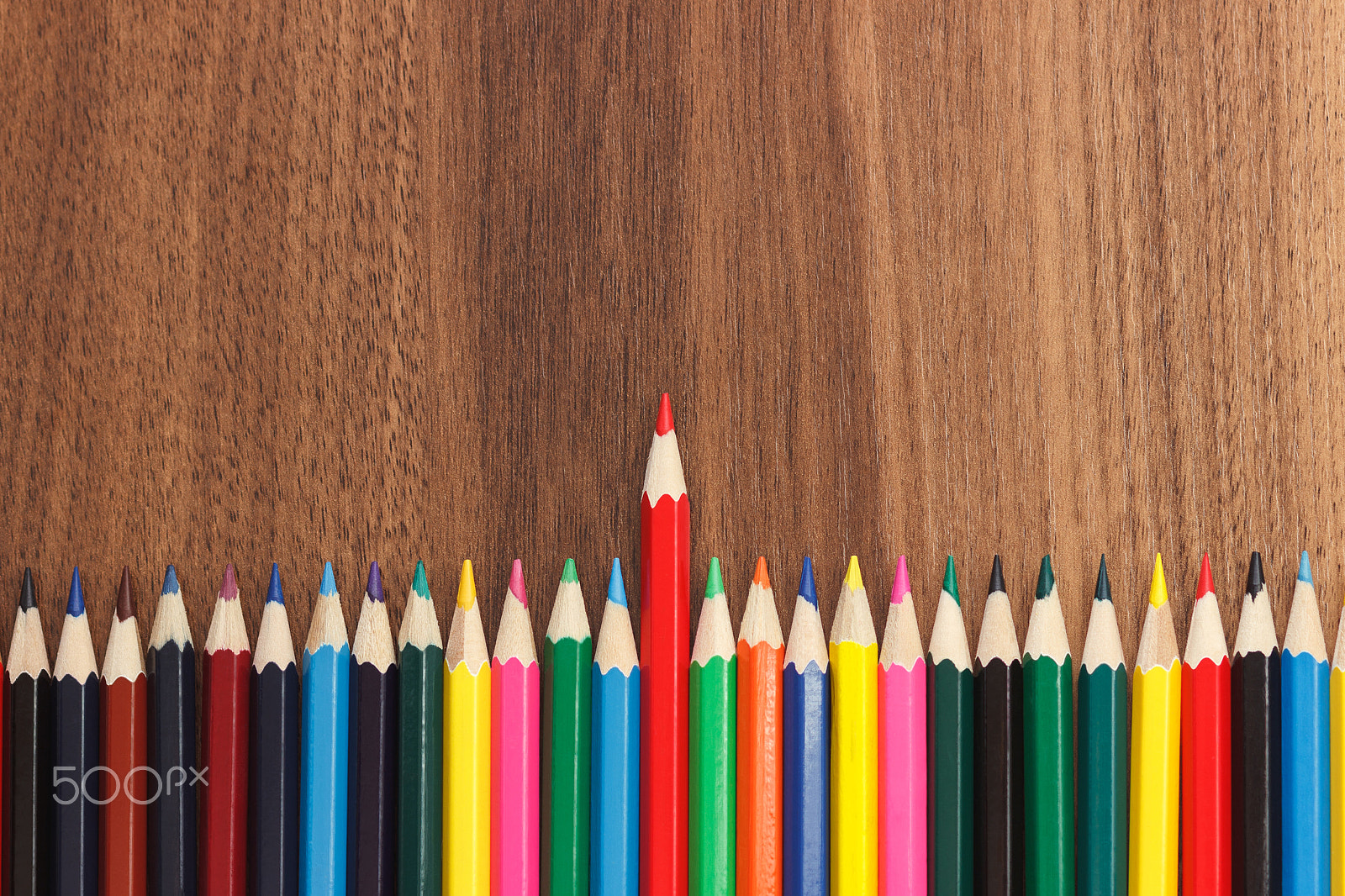 Canon EOS 600D (Rebel EOS T3i / EOS Kiss X5) + Canon EF 85mm F1.8 USM sample photo. Set of colored pencils, wooden background photography
