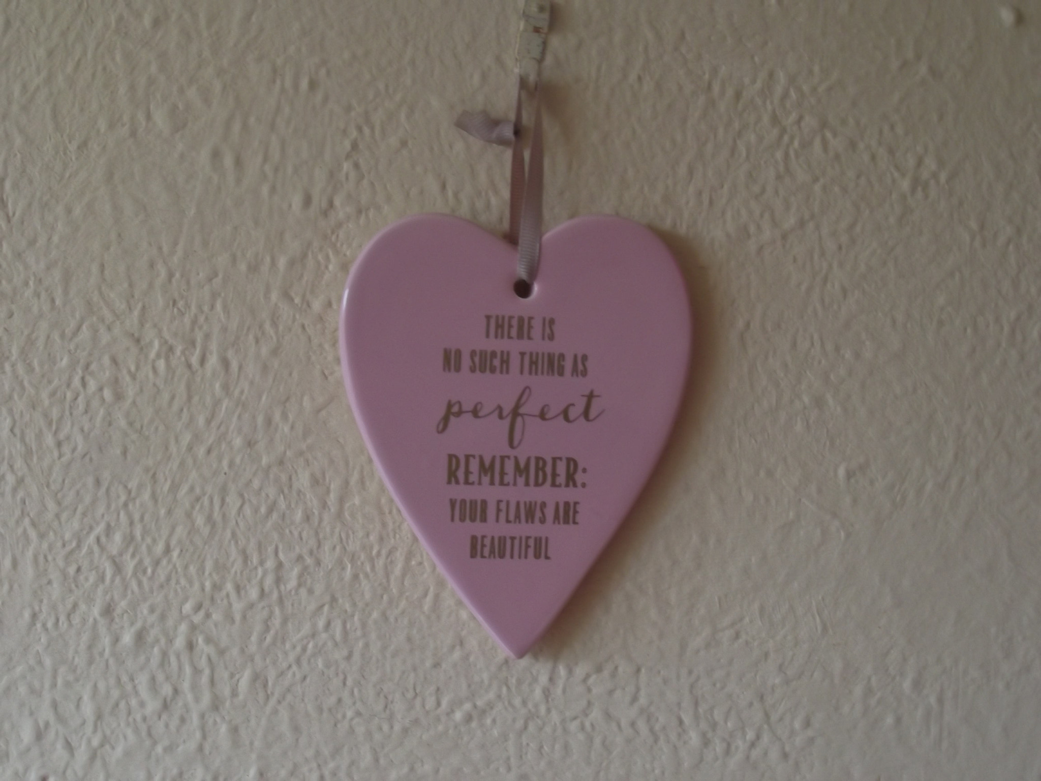 Fujifilm FinePix T350 sample photo. Heart message photography