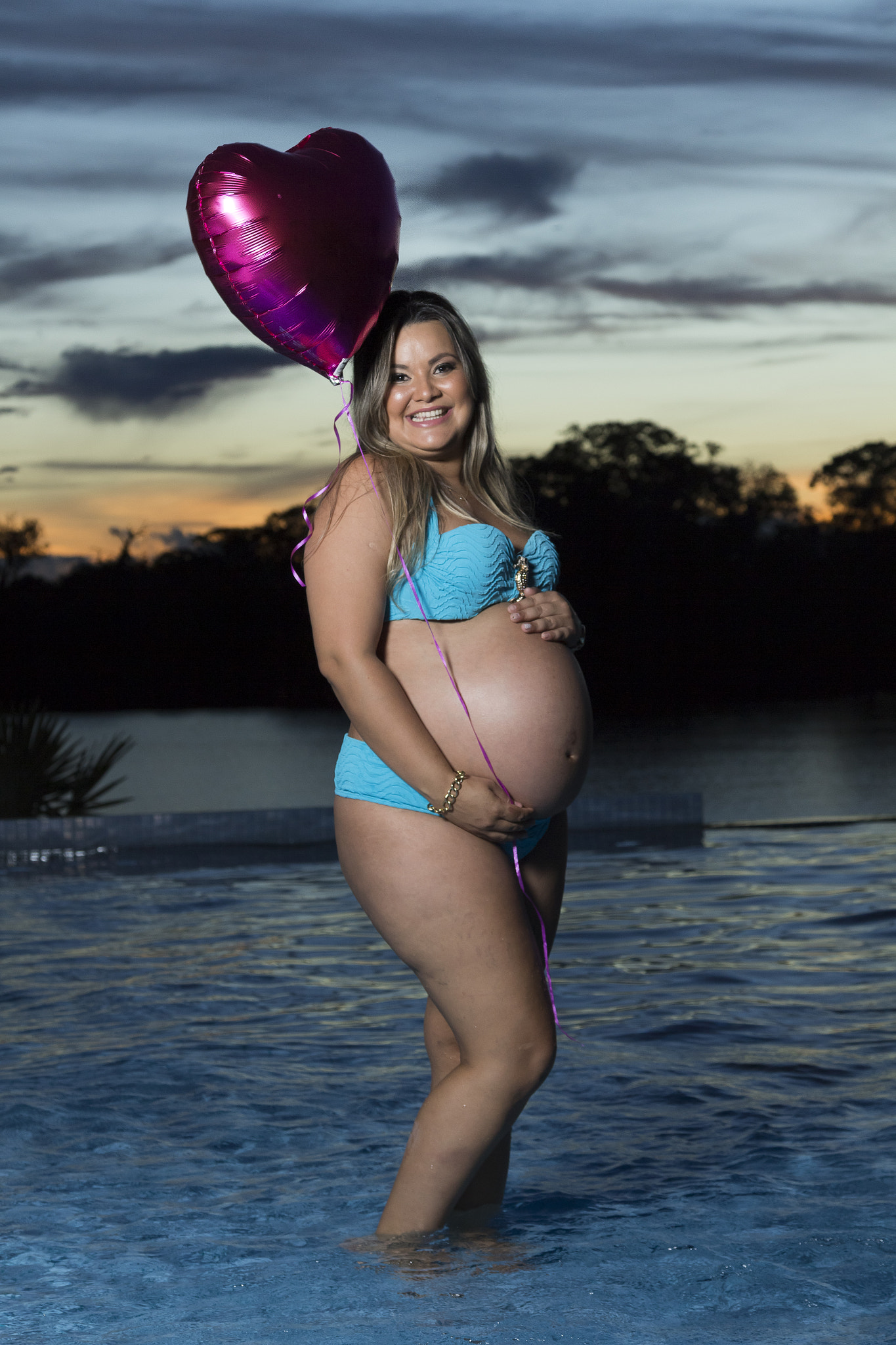 Canon EF 24-105mm F4L IS USM sample photo. Pregnant - bikini photography