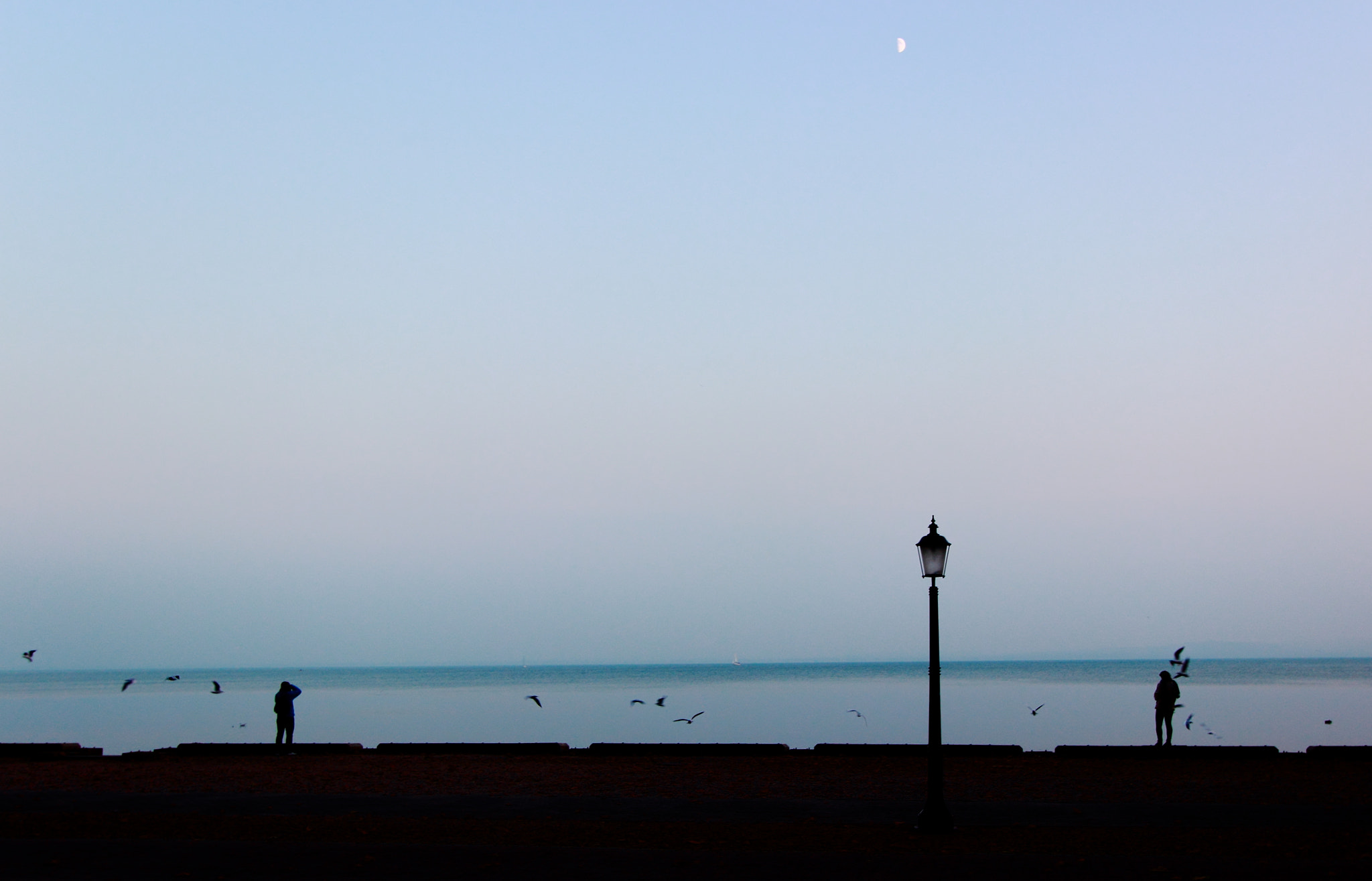 Canon EF-S 10-22mm F3.5-4.5 USM sample photo. Silent autumn evening at lake balaton photography