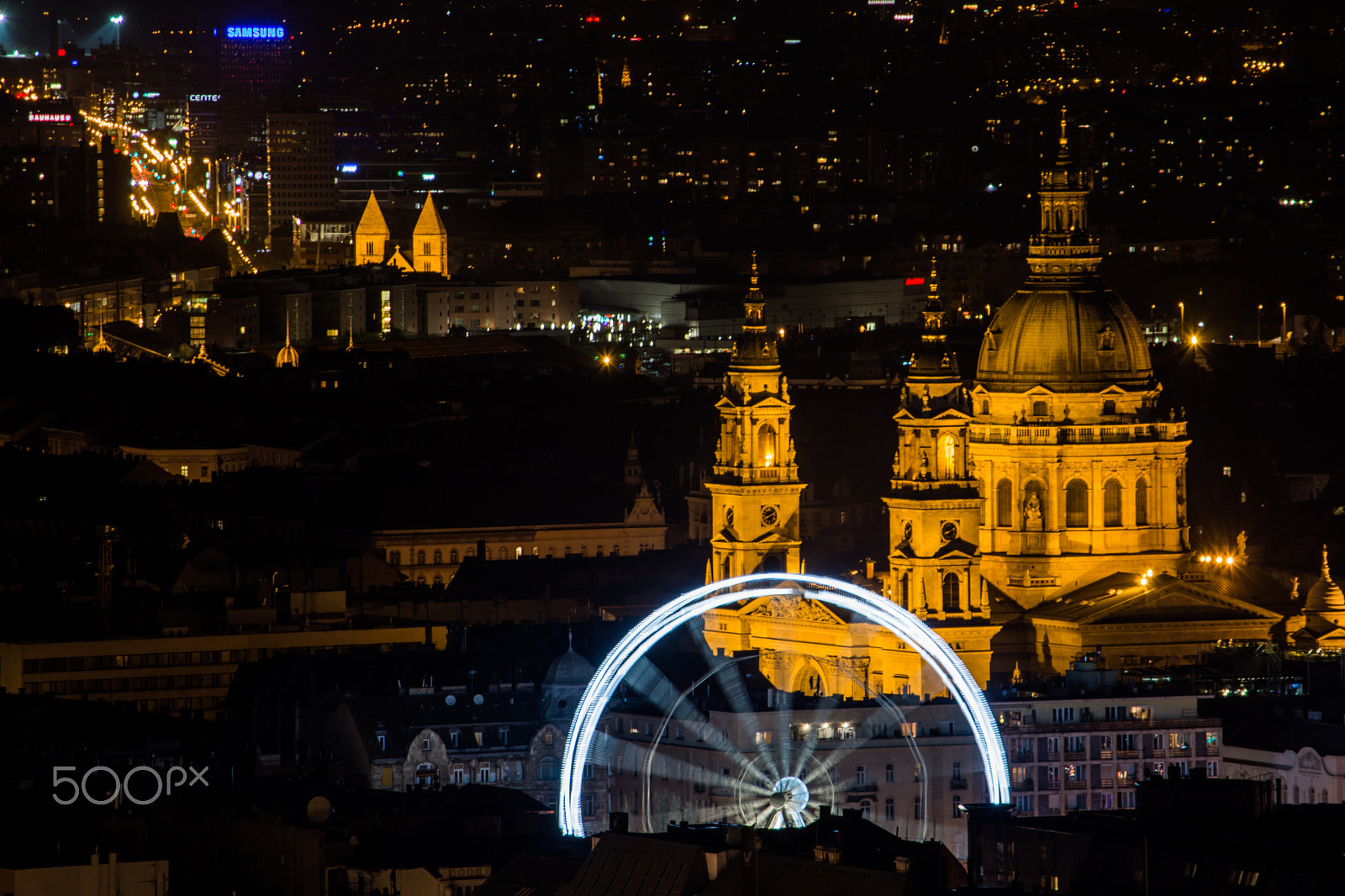 Nikon D7200 + Nikon AF-S DX Nikkor 55-300mm F4.5-5.6G ED VR sample photo. The basilica and the big wheel in budapest photography