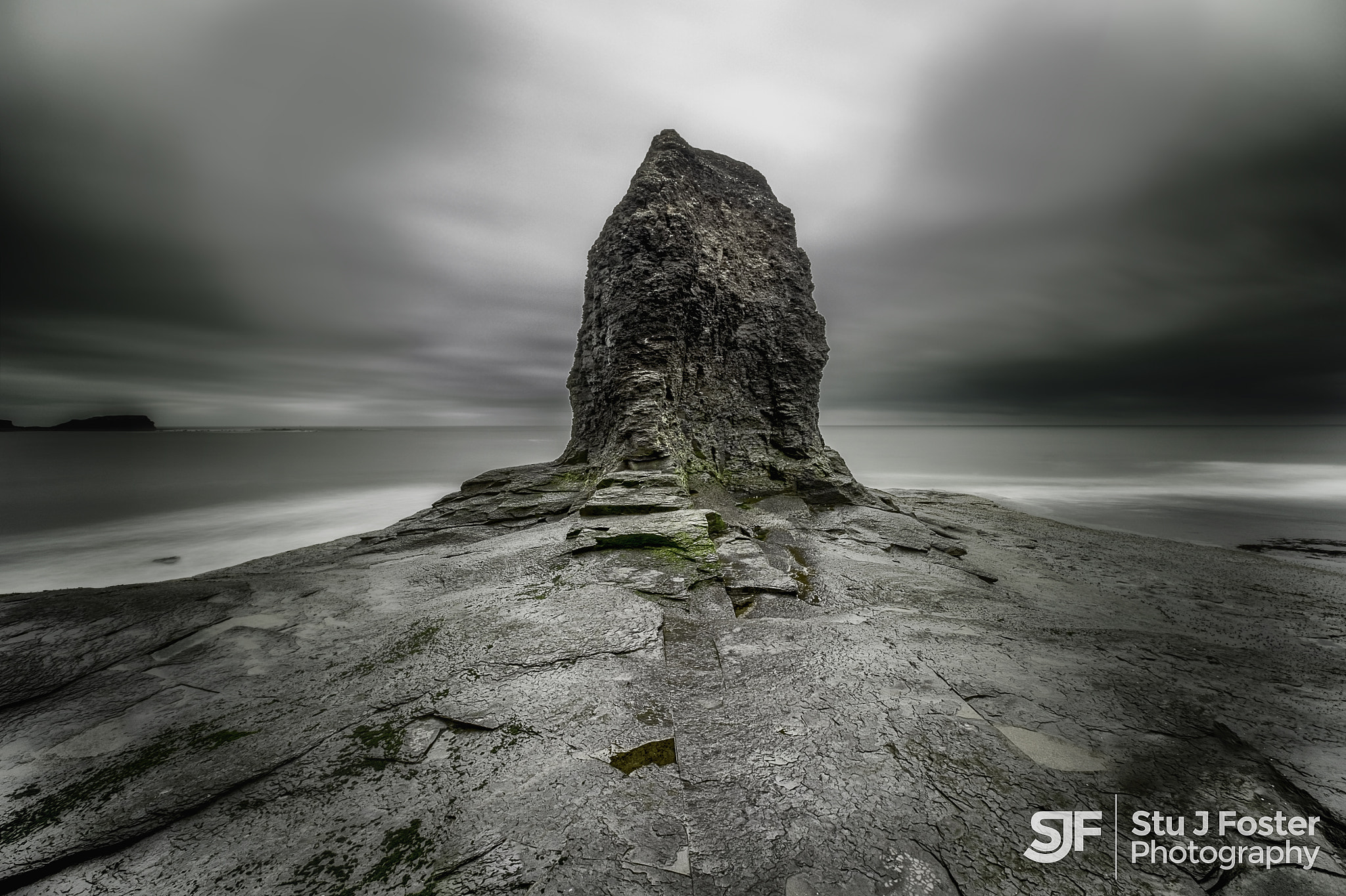 Fujifilm X-T10 + Fujifilm XF 10-24mm F4 R OIS sample photo. The rock & the sea photography